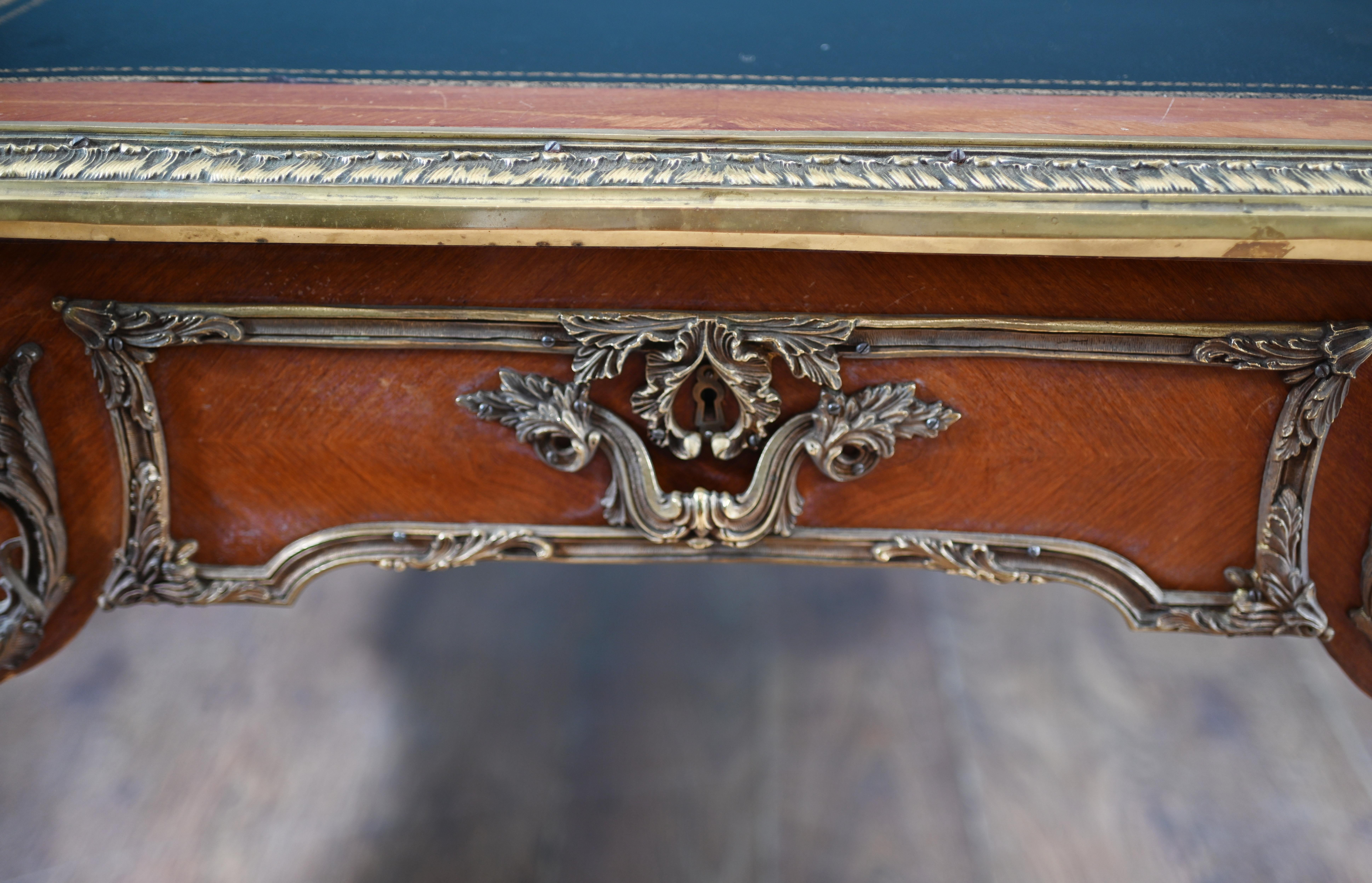 Scrivania Luigi XV Bureau Plat Francese 1890 in vendita 5
