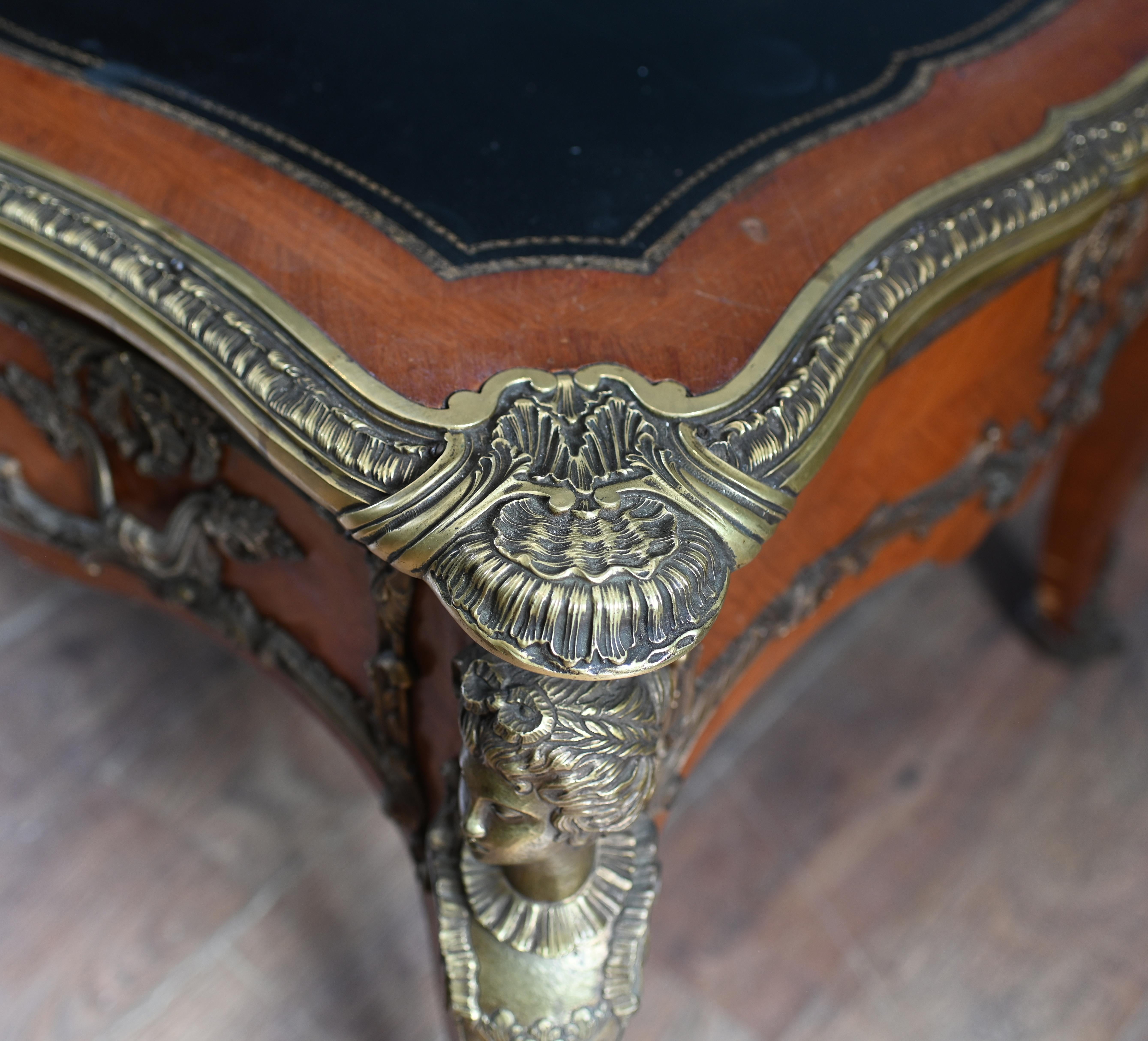 Scrivania Luigi XV Bureau Plat Francese 1890 in vendita 3