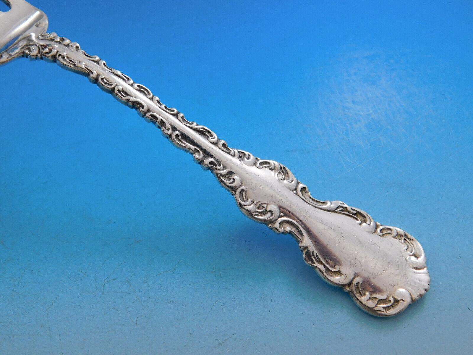 20ième siècle Ensemble de couverts en argent sterling Louis XV de Whiting pour 8 personnes, 70 pices en vente