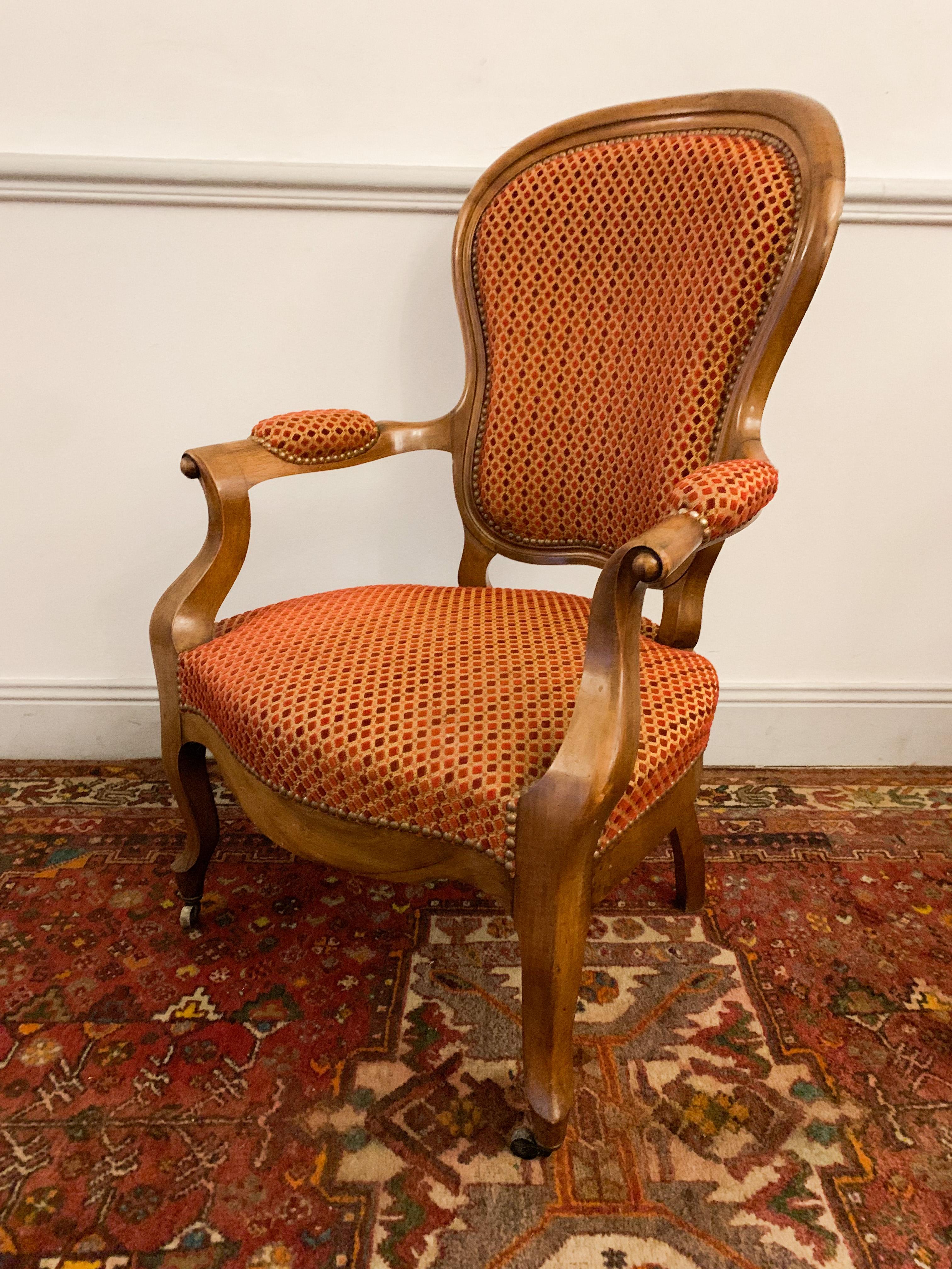 Louis XV Cabriolet Armchair Mid 19th Century For Sale 5