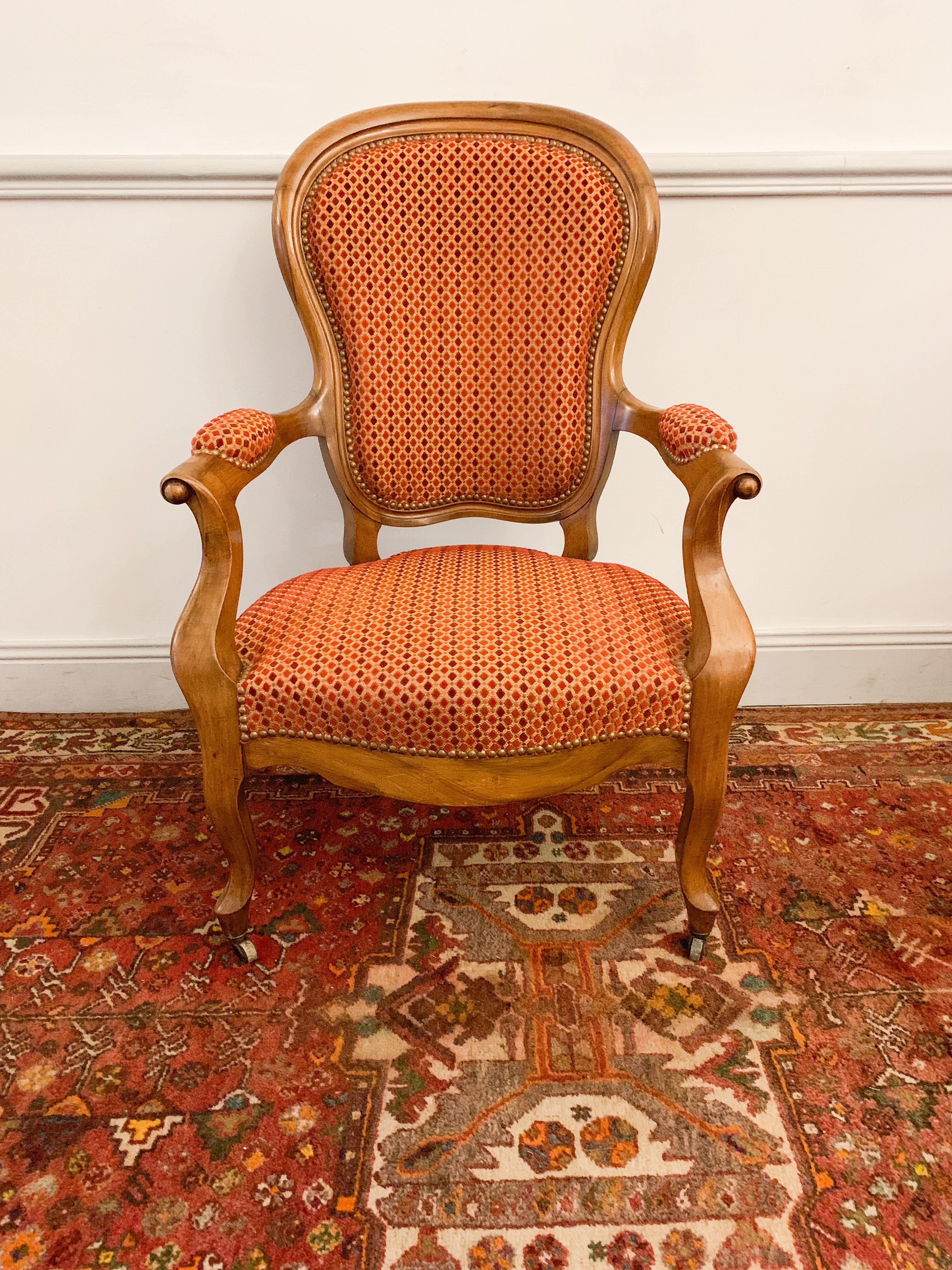 Louis XV Cabriolet Armchair Mid 19th Century For Sale 3