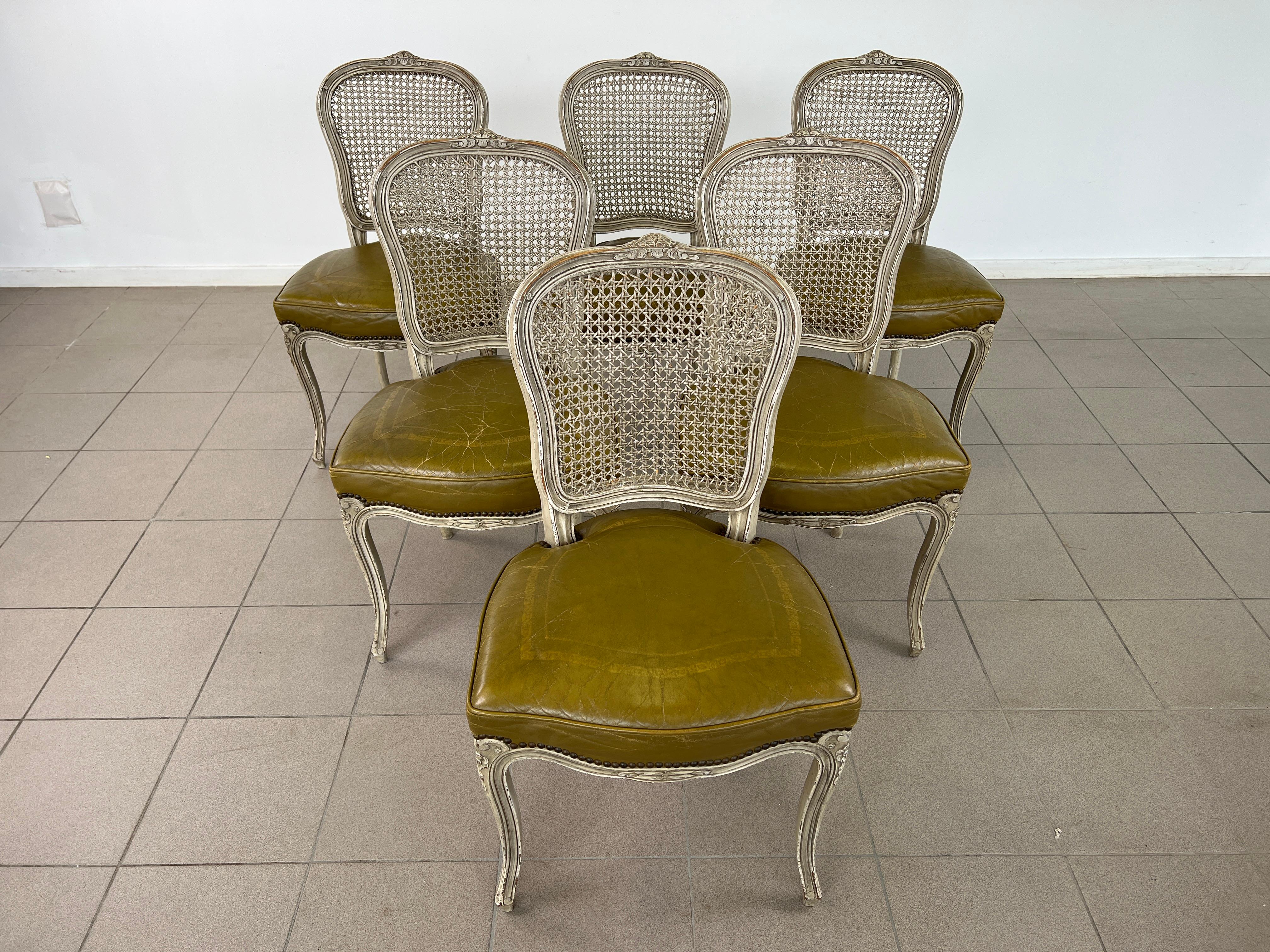 Louis XV Cane Back Dining Chairs – Set of 6 im Zustand „Gut“ im Angebot in Bridgeport, CT
