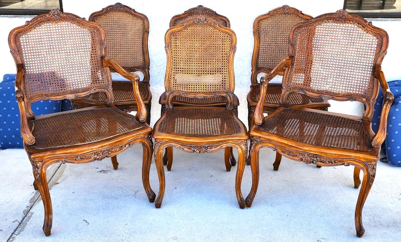 Vannerie Chaises de salle à manger cannées Louis XV Ensemble de 6 chaises anciennes en vente