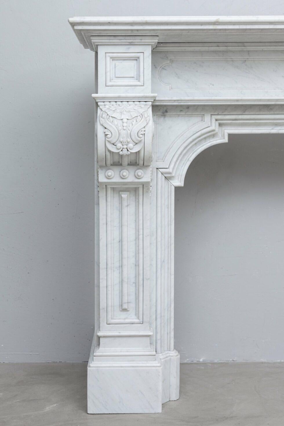 Antique full surround fireplace in Louis XVI style. Made from Carrara marble, this fireplace radiates luxury. This particularly beautiful model comes from a stately Brussels building and is therefore Belgian in origin.
The consoles of this