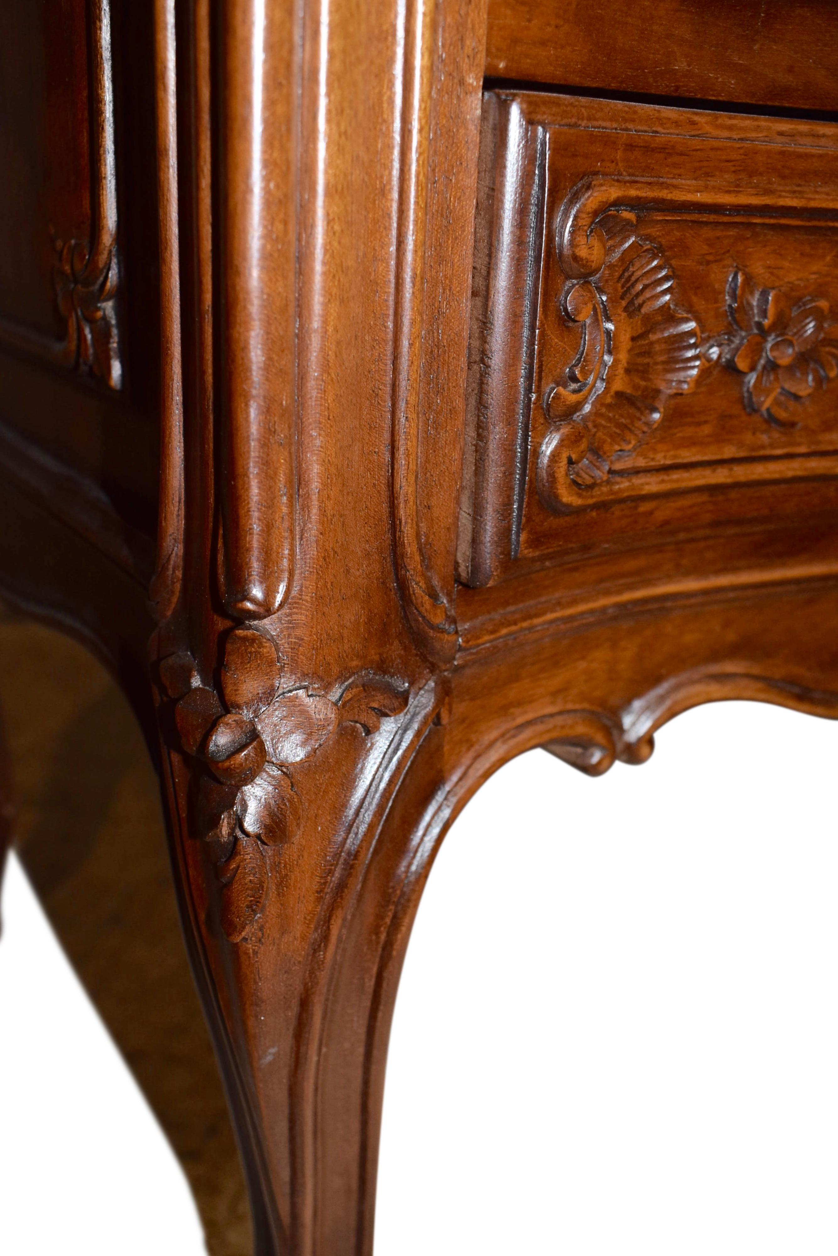 20th Century Louis XV Carved Walnut Nightstands, Set of Two