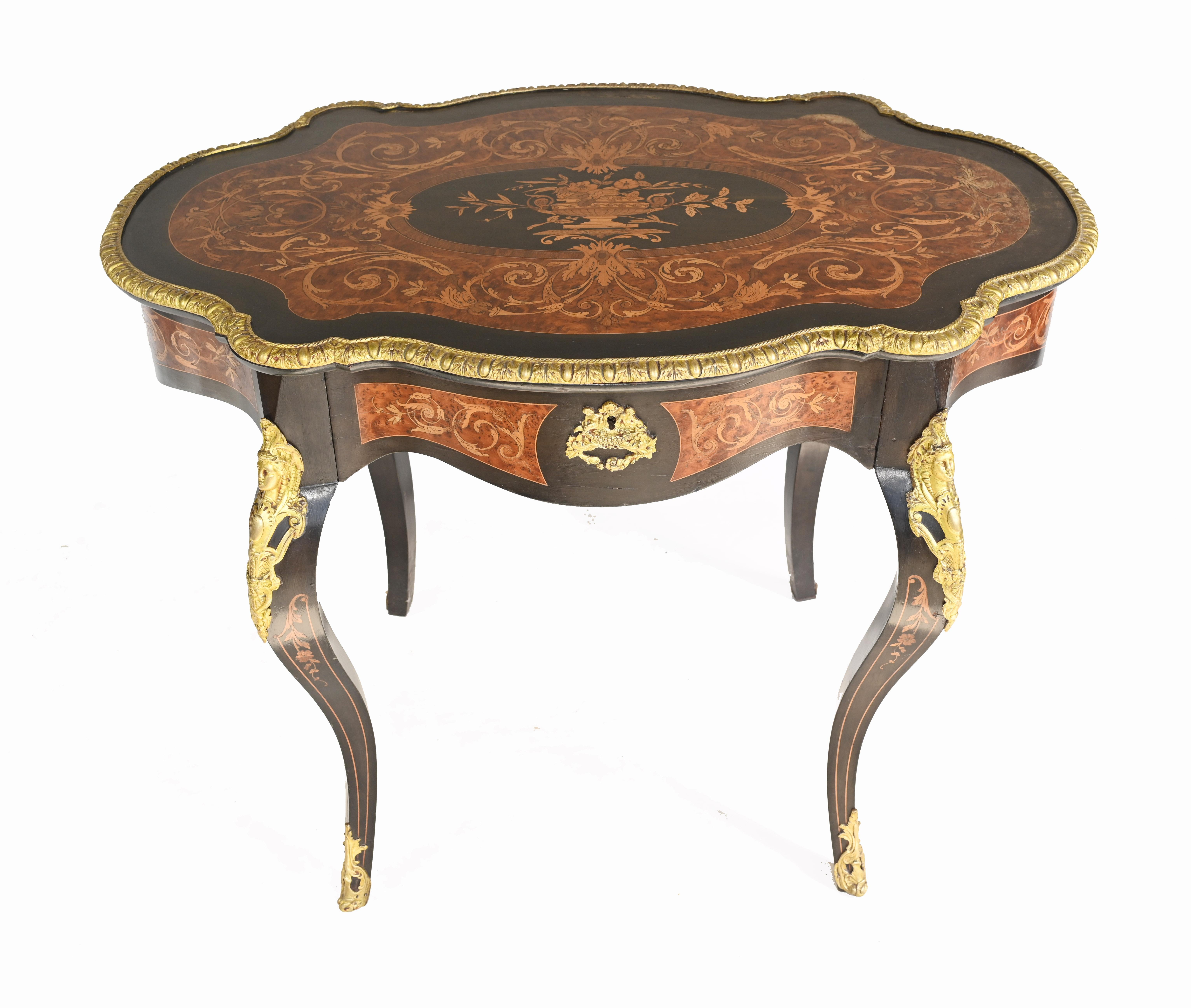 Charming Louis XVI centre table with curved shape top
Very distinctive look - could also function as a desk
We date this piece to circa 1880
Bought from a dealer on Marche Biron at Paris antiques market
Some of our items are in storage so please