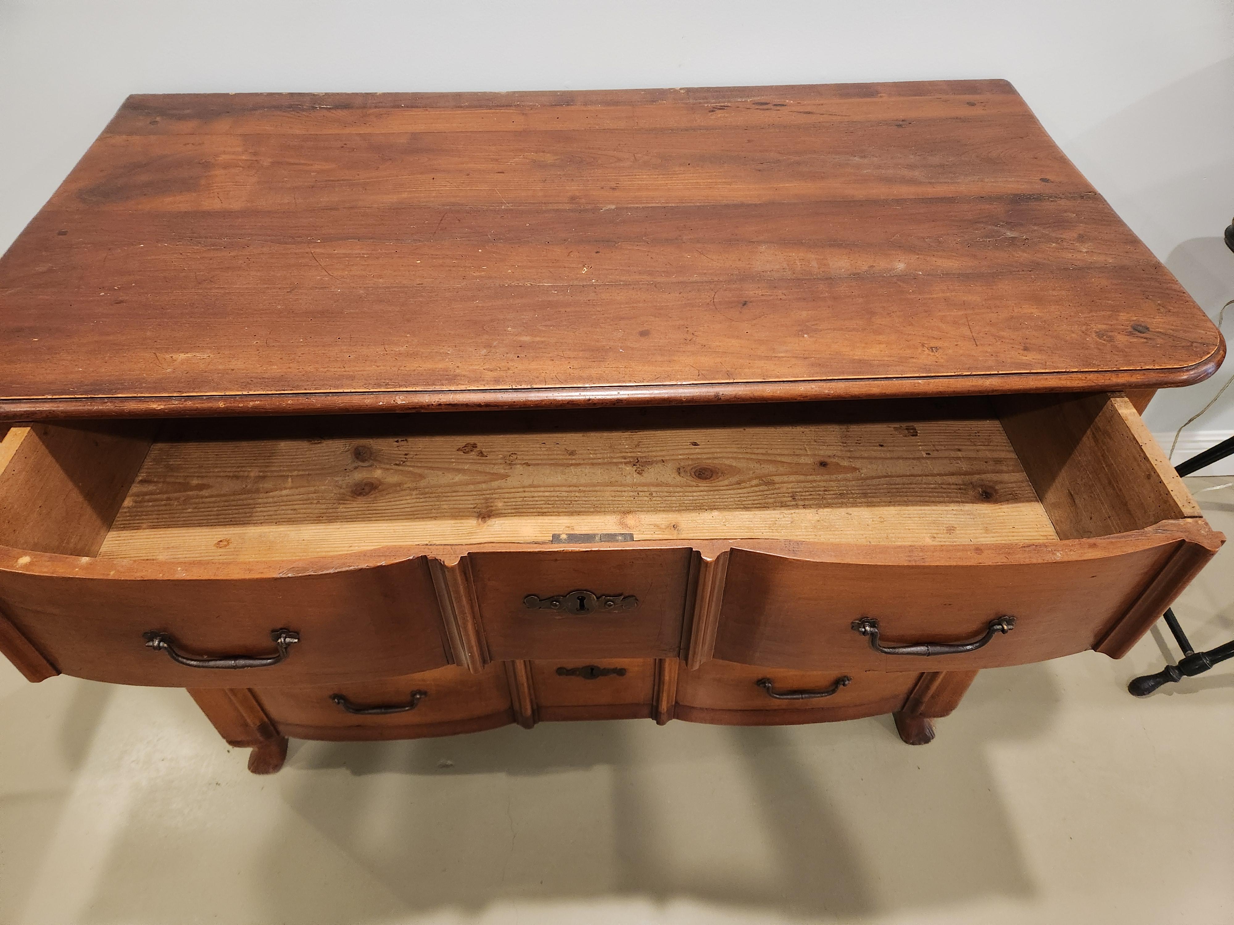 Louis XV Cherry and Chestnut Serpentine Commode, Circa 1720, Original Hardware For Sale 1
