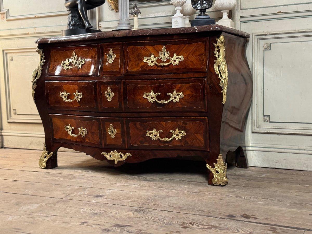 Commode Louis XV, XVIIIe siècle en vente 3