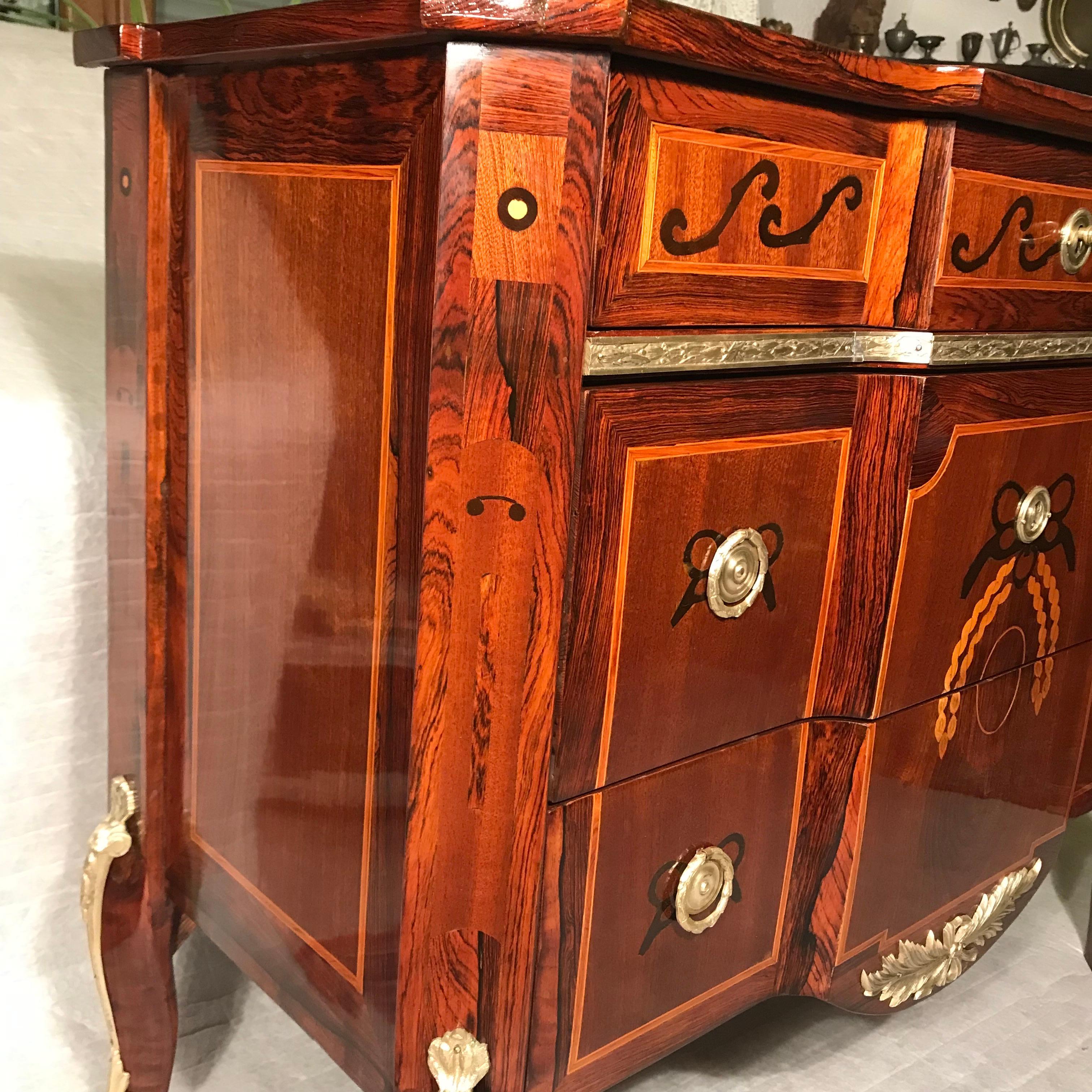 Marquetry Louis XV Chest of Drawers, France, 1770 For Sale