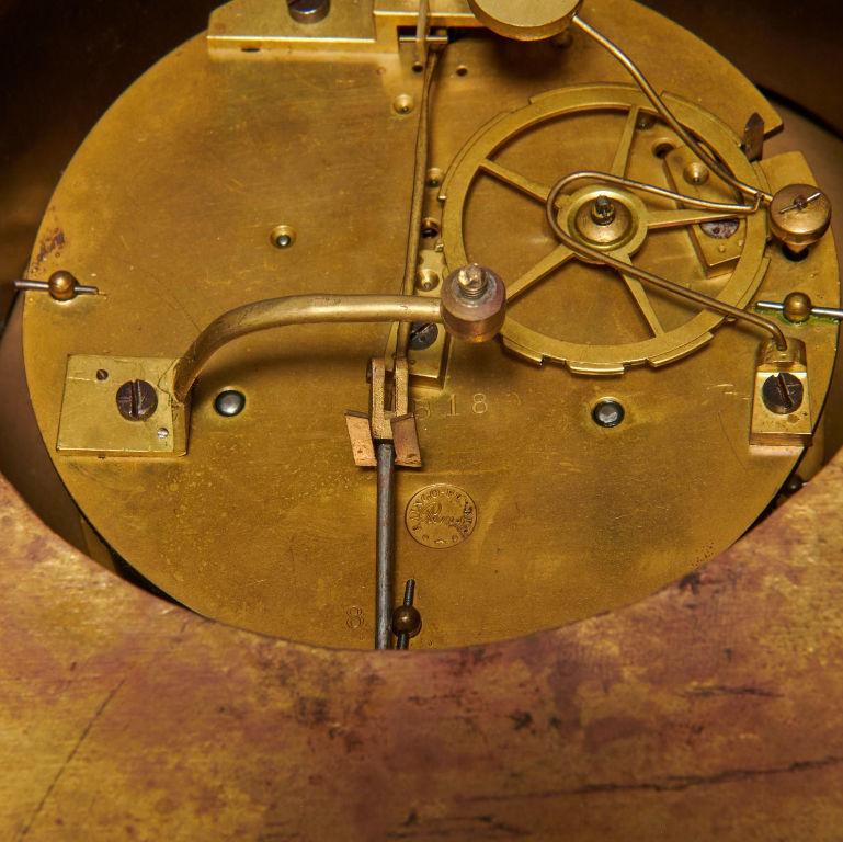 Louis XV Chinoiserie Style Gilt Bronze Cartel Clock by Raingo Freres For Sale 2