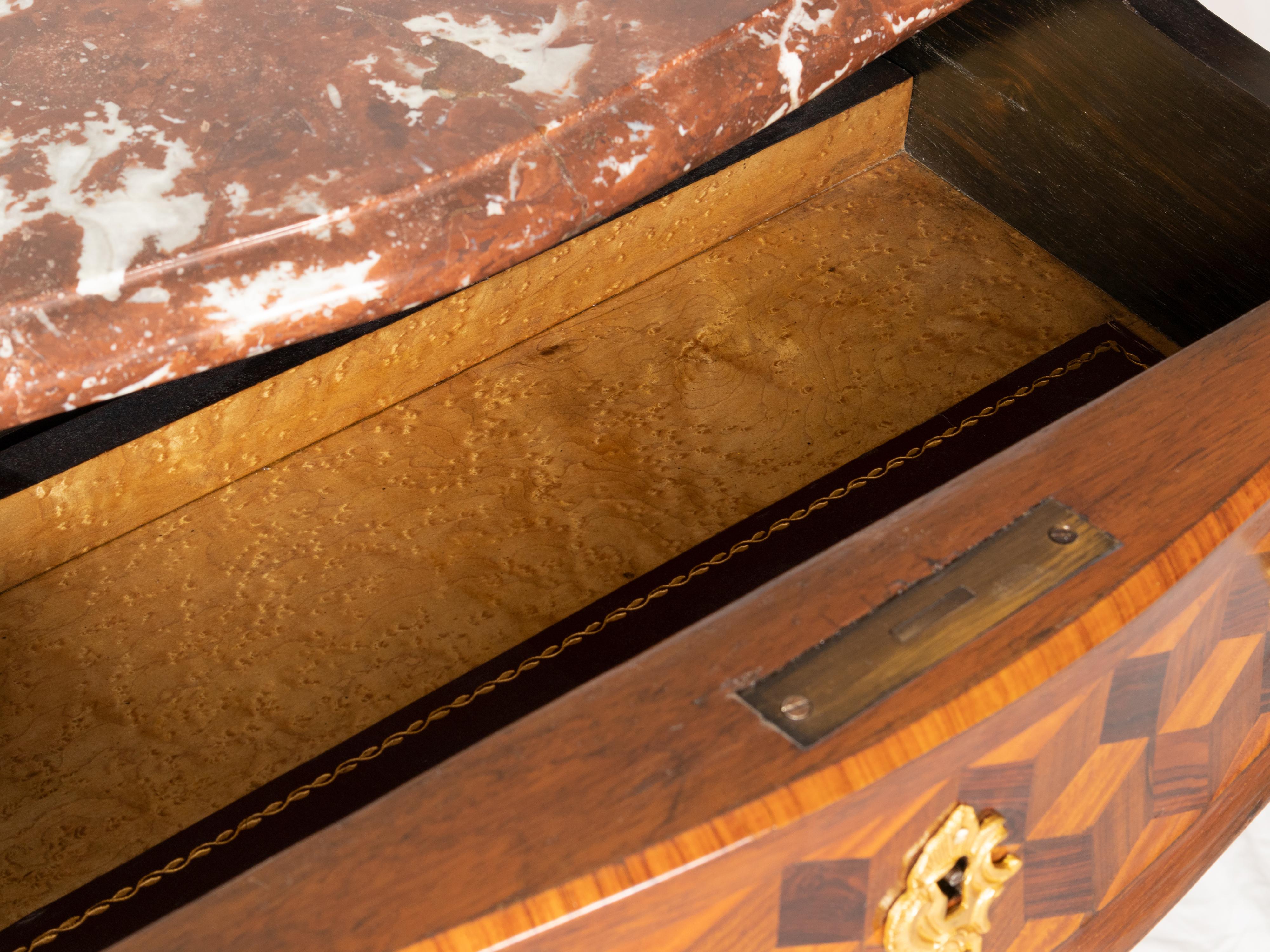 Commode Louis XV, 19e siècle en vente 3