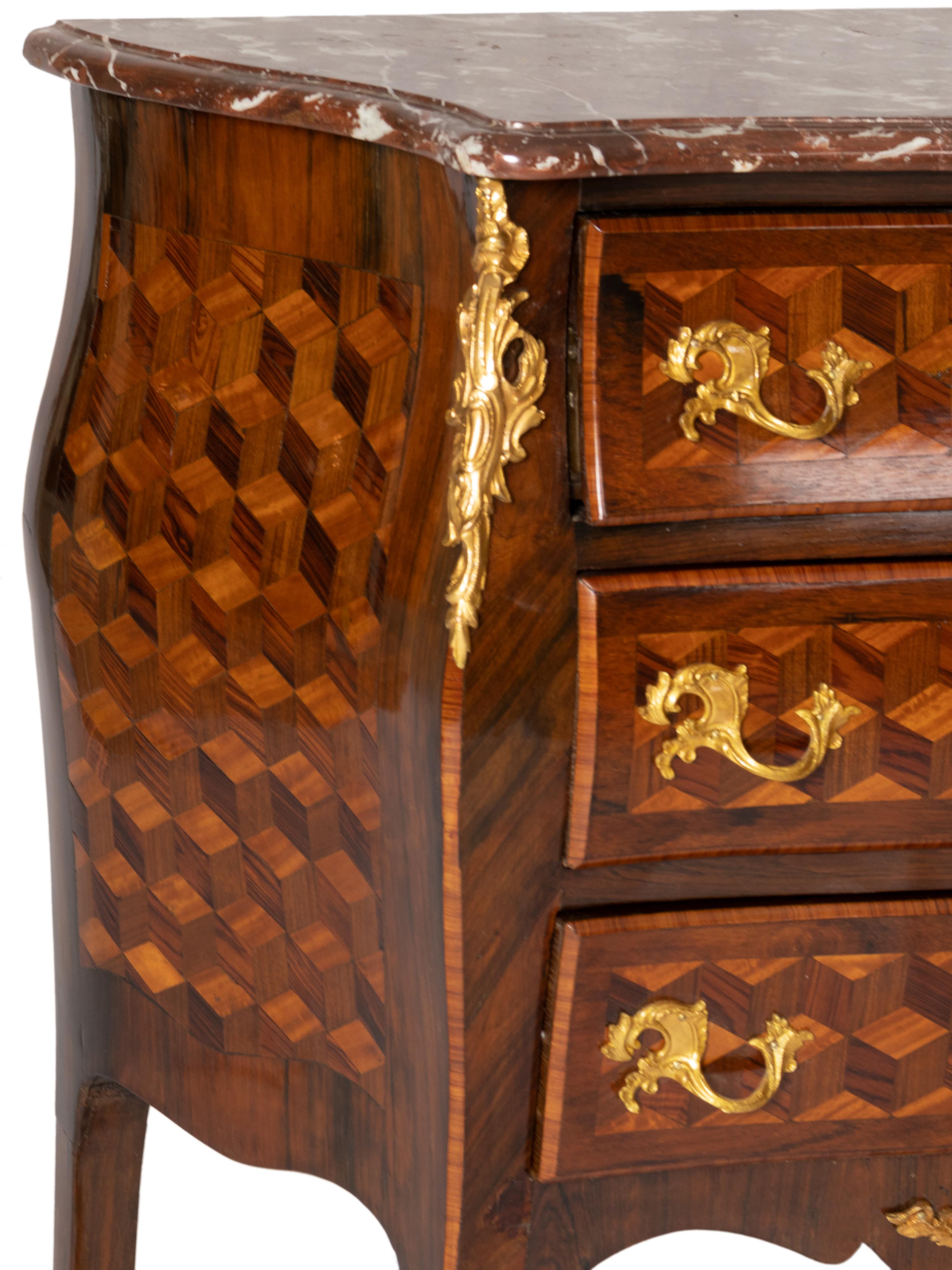 XIXe siècle Commode Louis XV, 19e siècle en vente