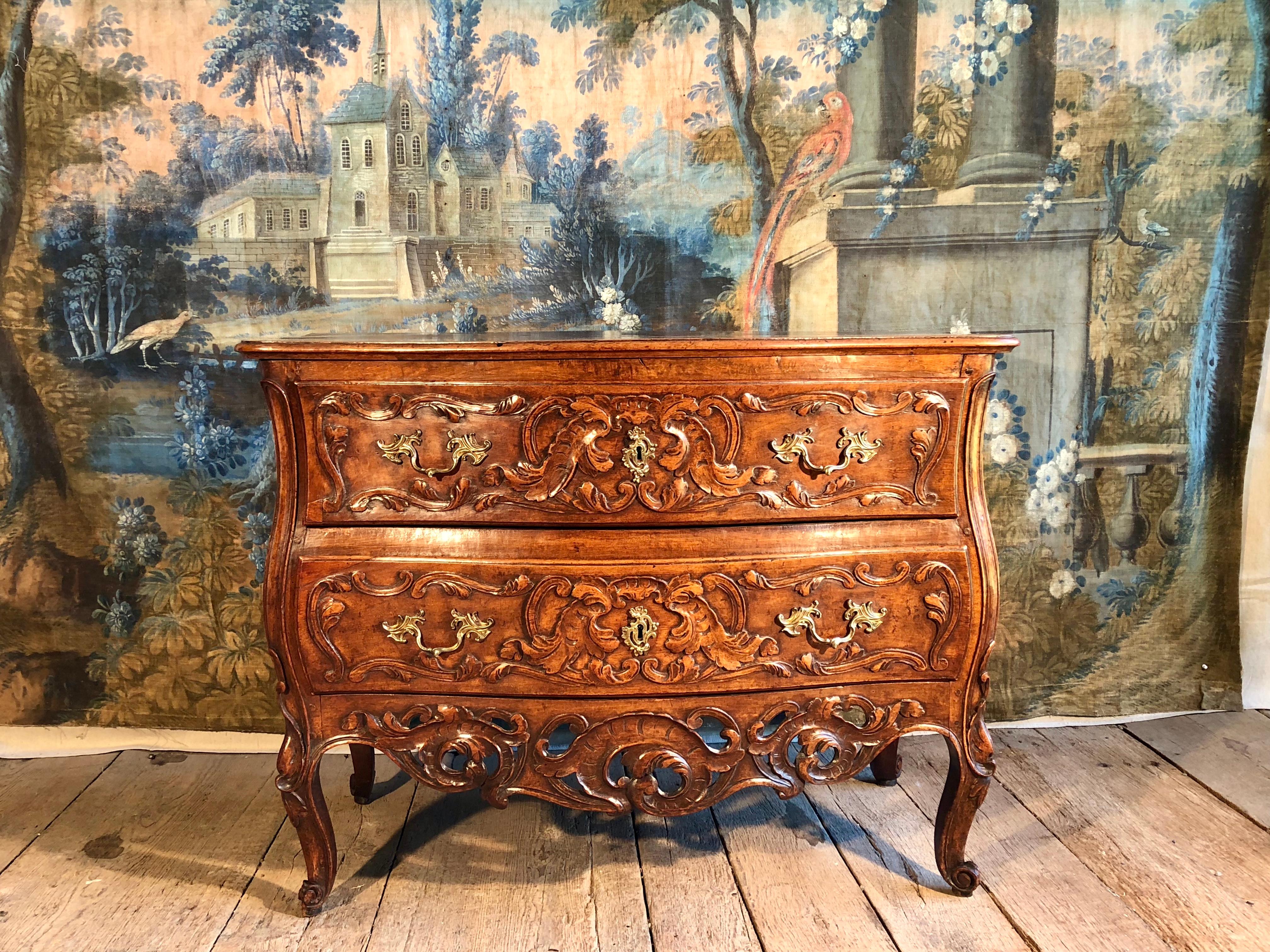 Louis XV Commode, Arles 18th Century 8