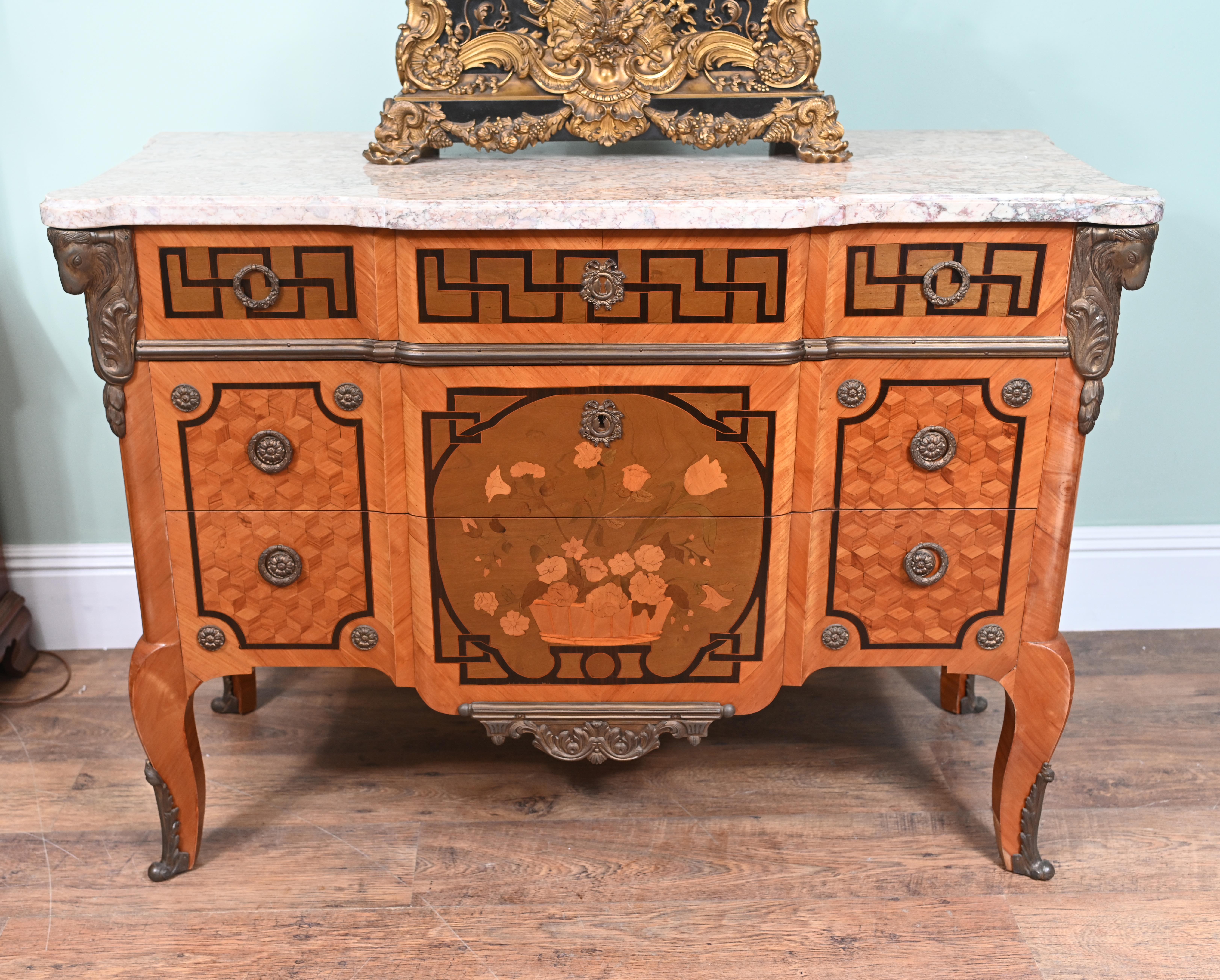 Arcón Cómoda Luis XV Marquetería Incrustada 1880 en Bueno estado para la venta en Potters Bar, GB