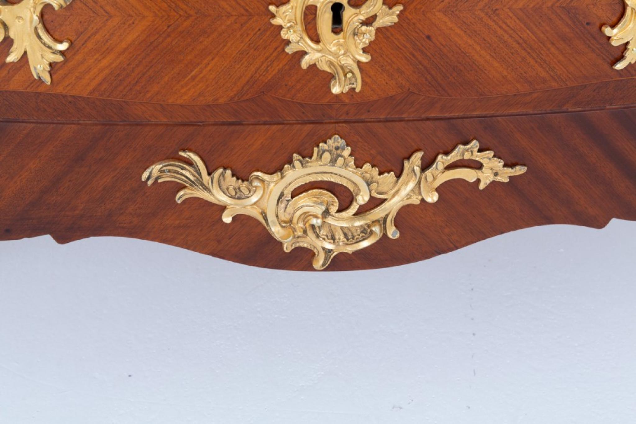 Falegnameria Commode Luigi XV Cassettiera francese 1880 in vendita