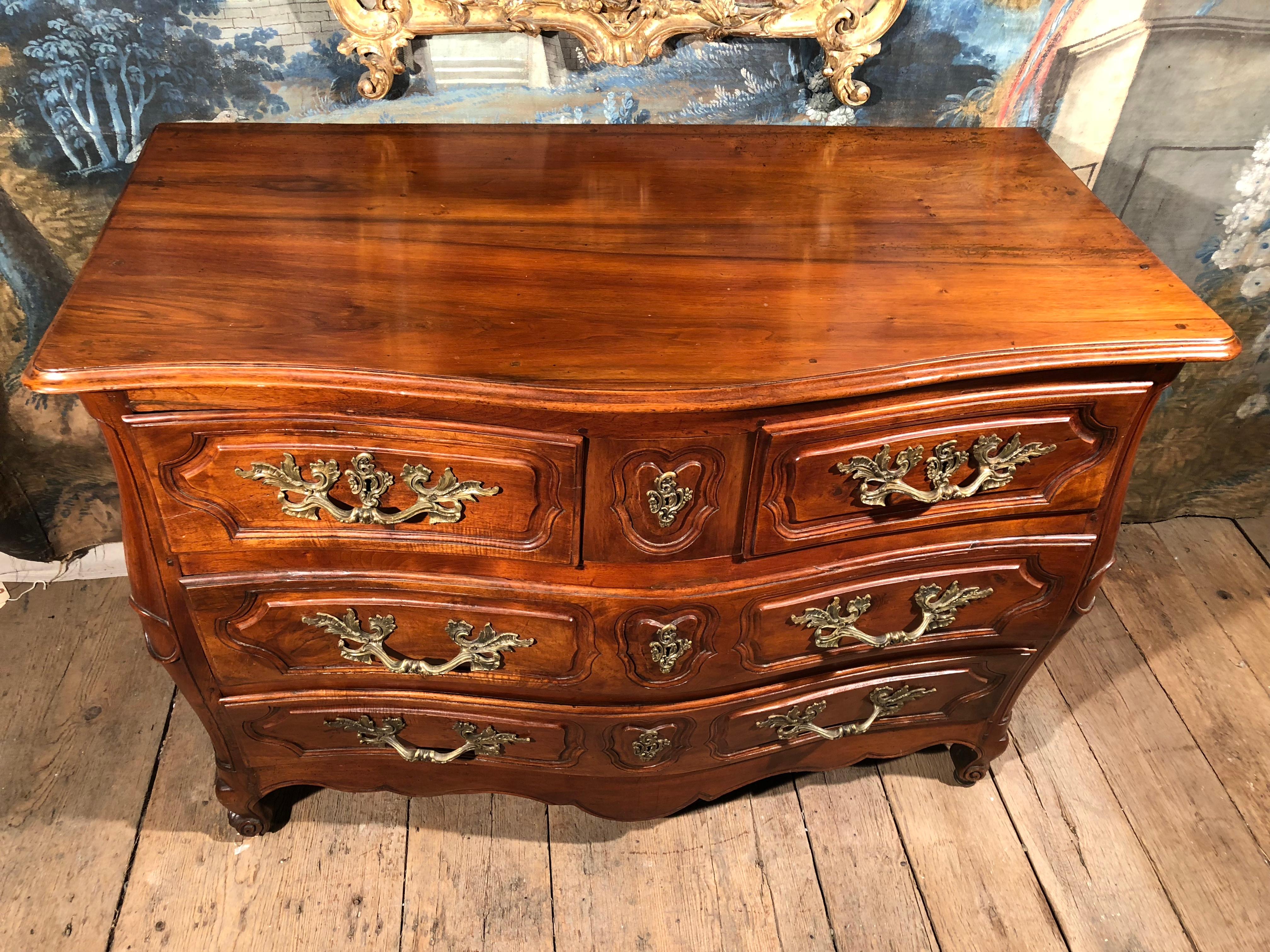 Louis XV Commode, Mid-18th Century 7