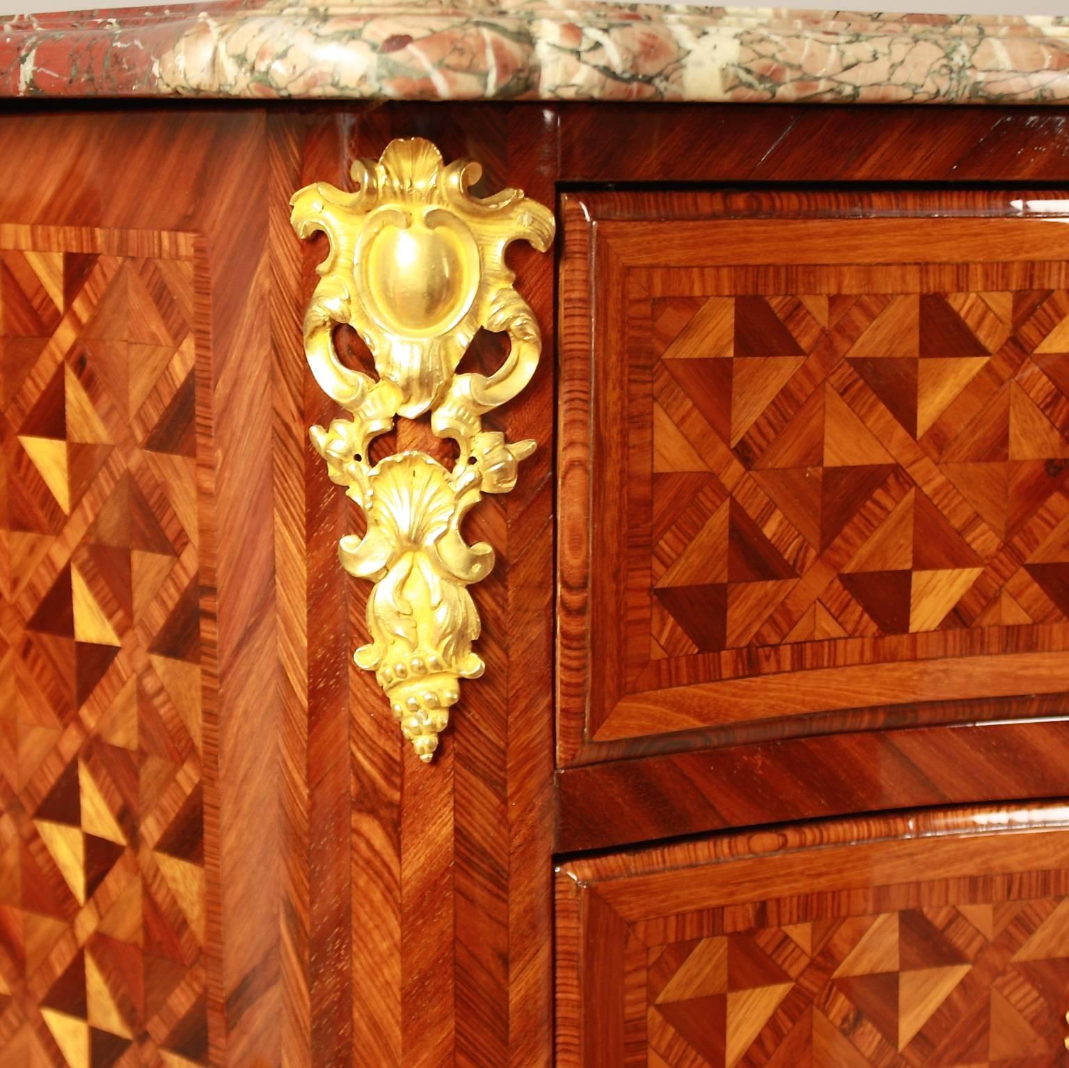 Louis XV Commode or Chest of Drawers, Stamped 'Mondon' In Excellent Condition In Berlin, DE