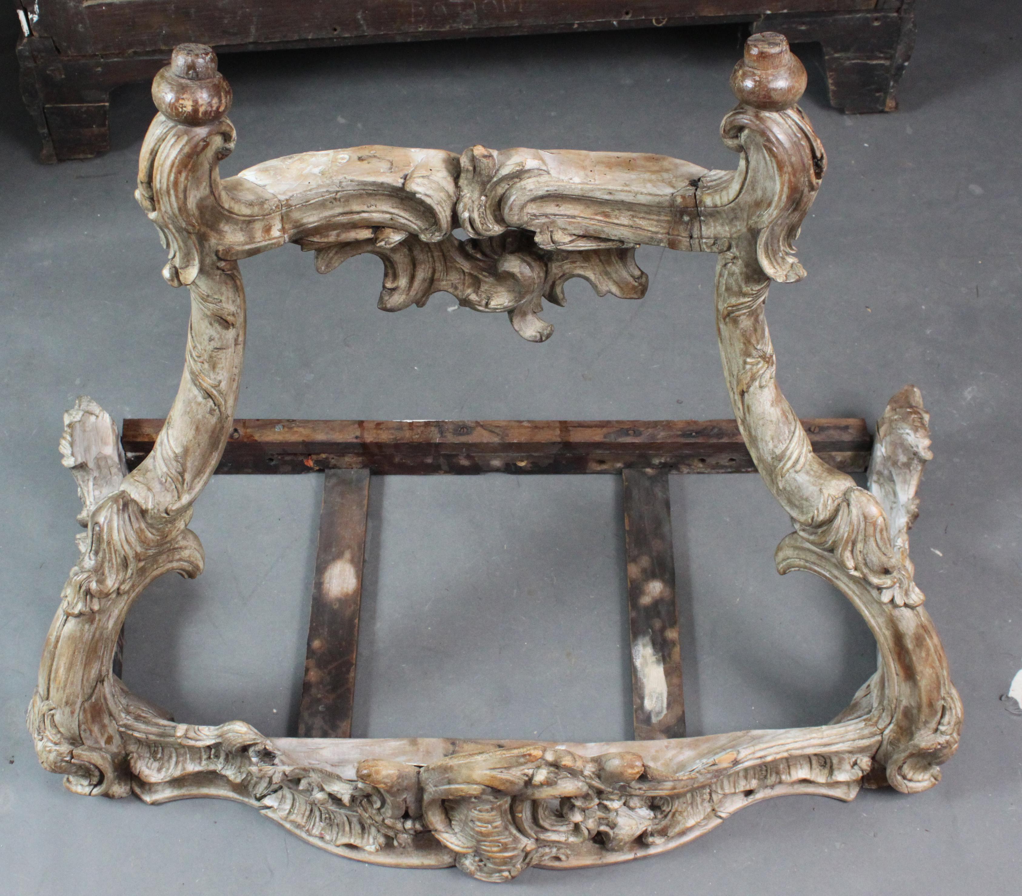 Louis XV Console Table In Good Condition In Bradford-on-Avon, Wiltshire