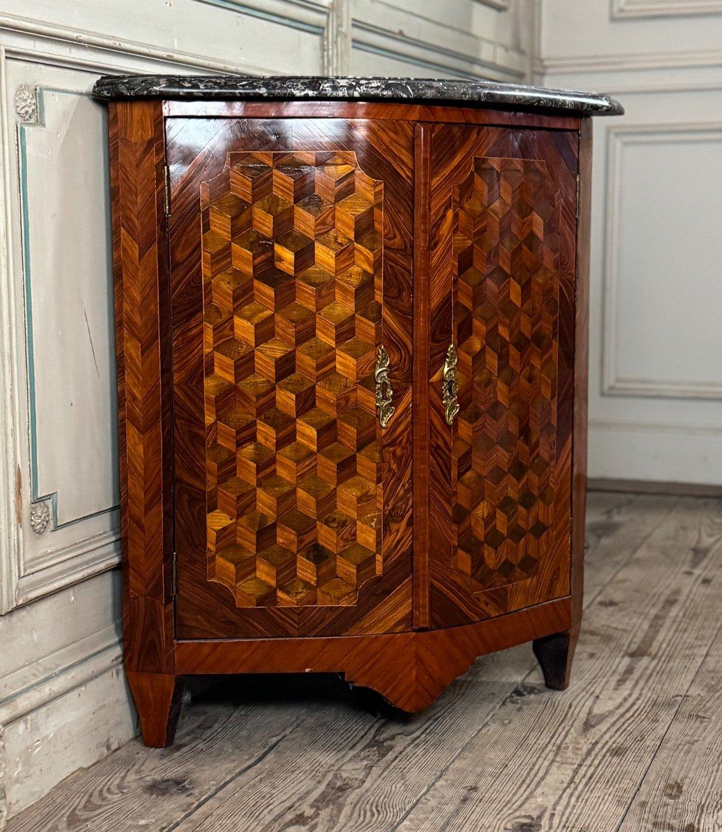 Louis XV Corner, Cube Sans Fond Marquetry, 18th Century In Excellent Condition For Sale In Honnelles, WHT