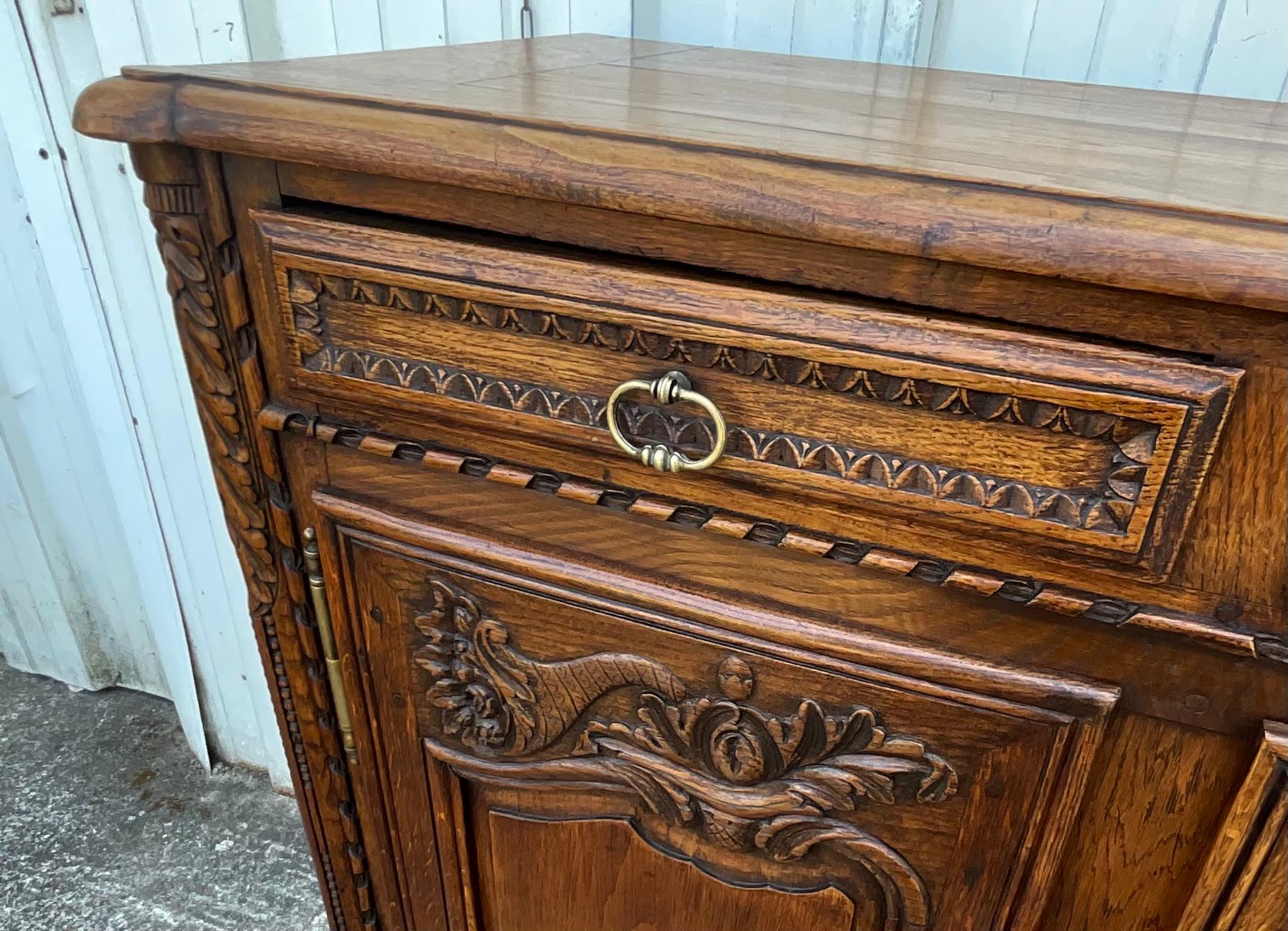 Louis XV Country Sideboard in Solid Oak, 19th Century For Sale 13