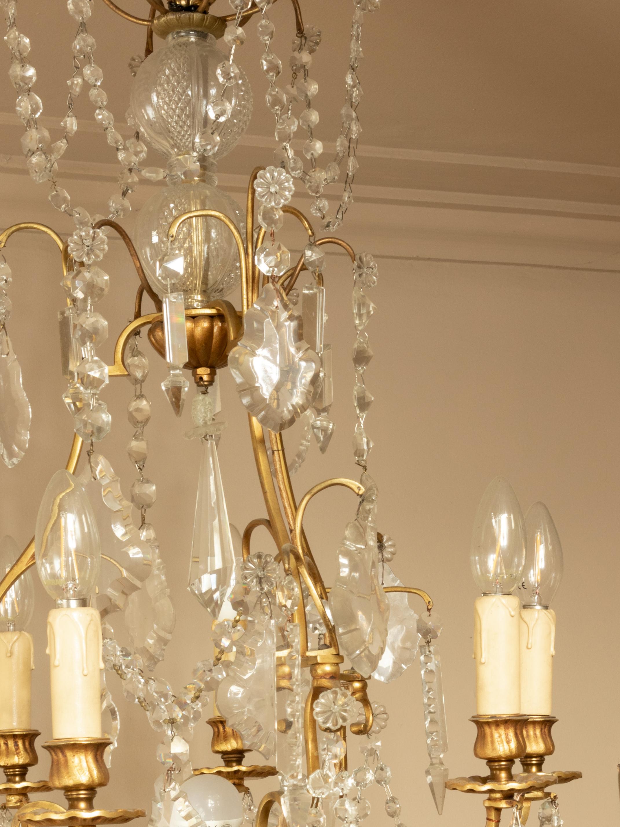 Lampadario Luigi XV in cristallo e bronzo, sei luci, XIX secolo in vendita 1