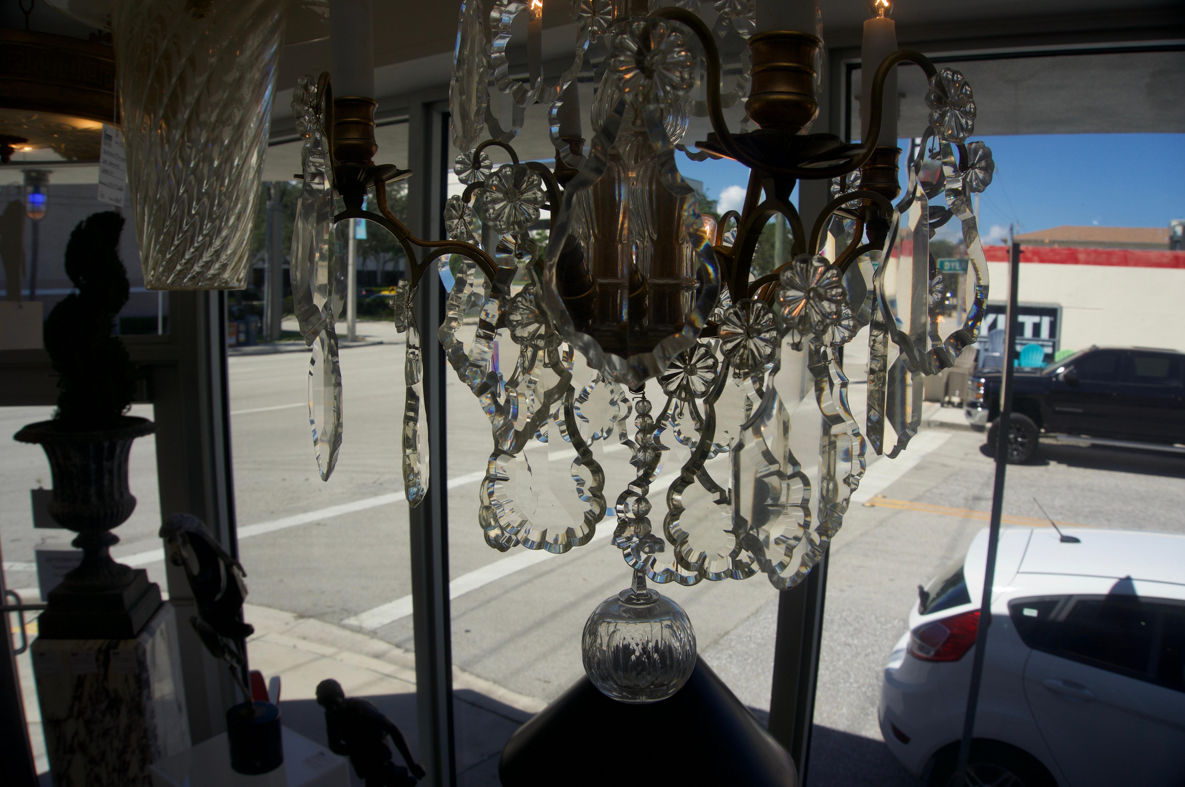 Louis XV Crystal Chandelier In Good Condition For Sale In West Palm Beach, FL