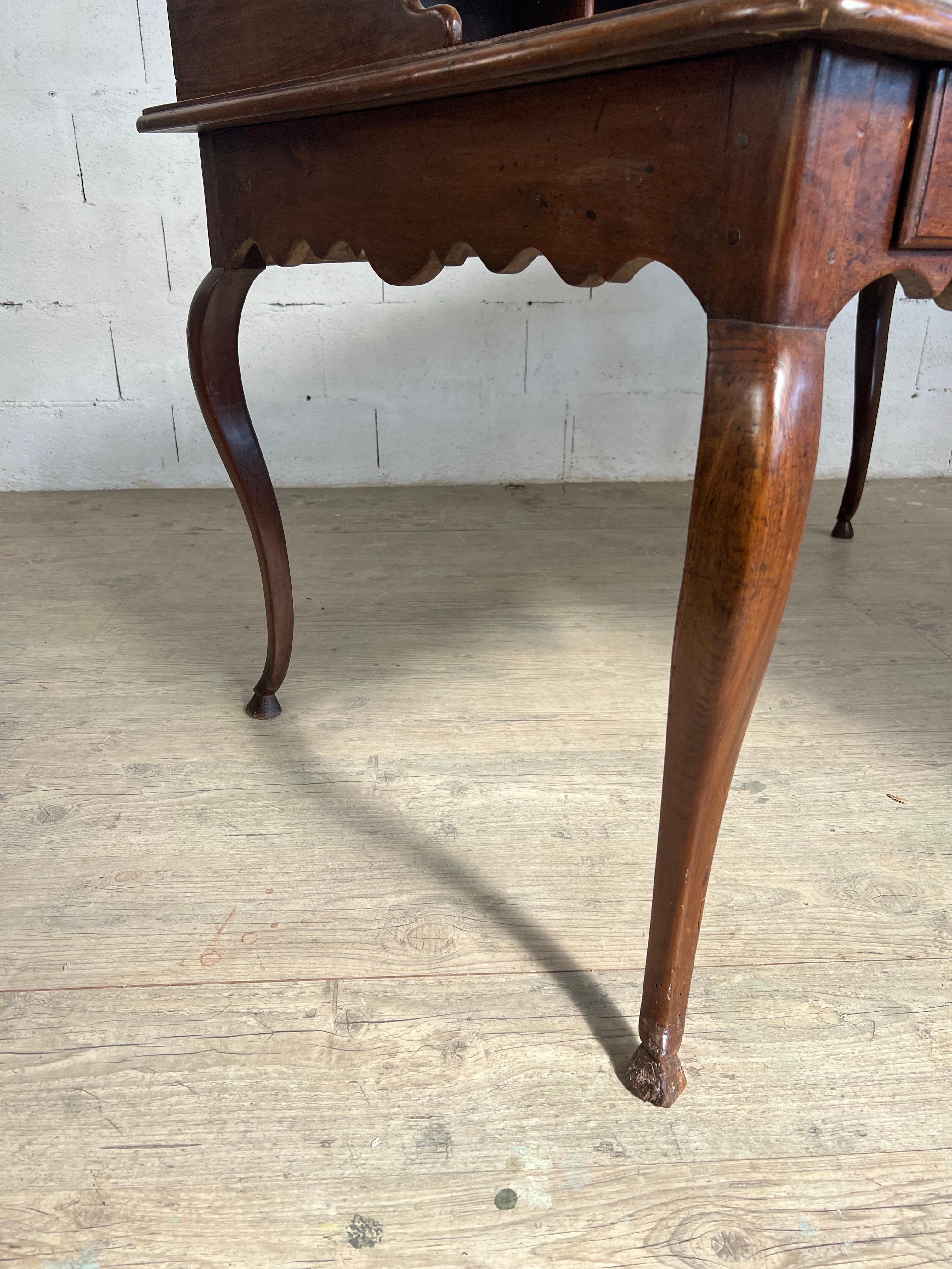 French Louis XV Desk With Steps In Carved Walnut – France, Late 18th Century For Sale