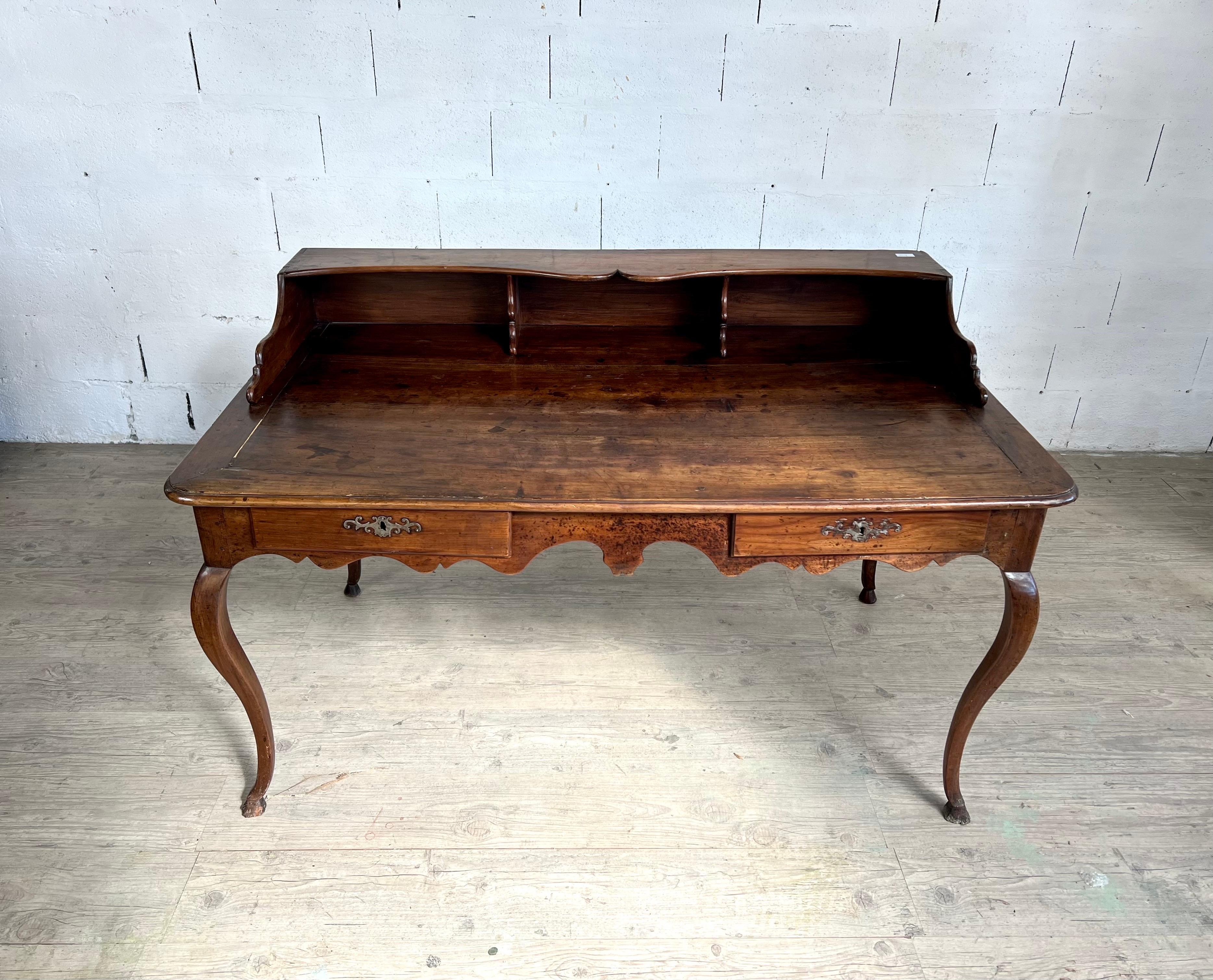 18th Century and Earlier Louis XV Desk With Steps In Carved Walnut – France, Late 18th Century For Sale