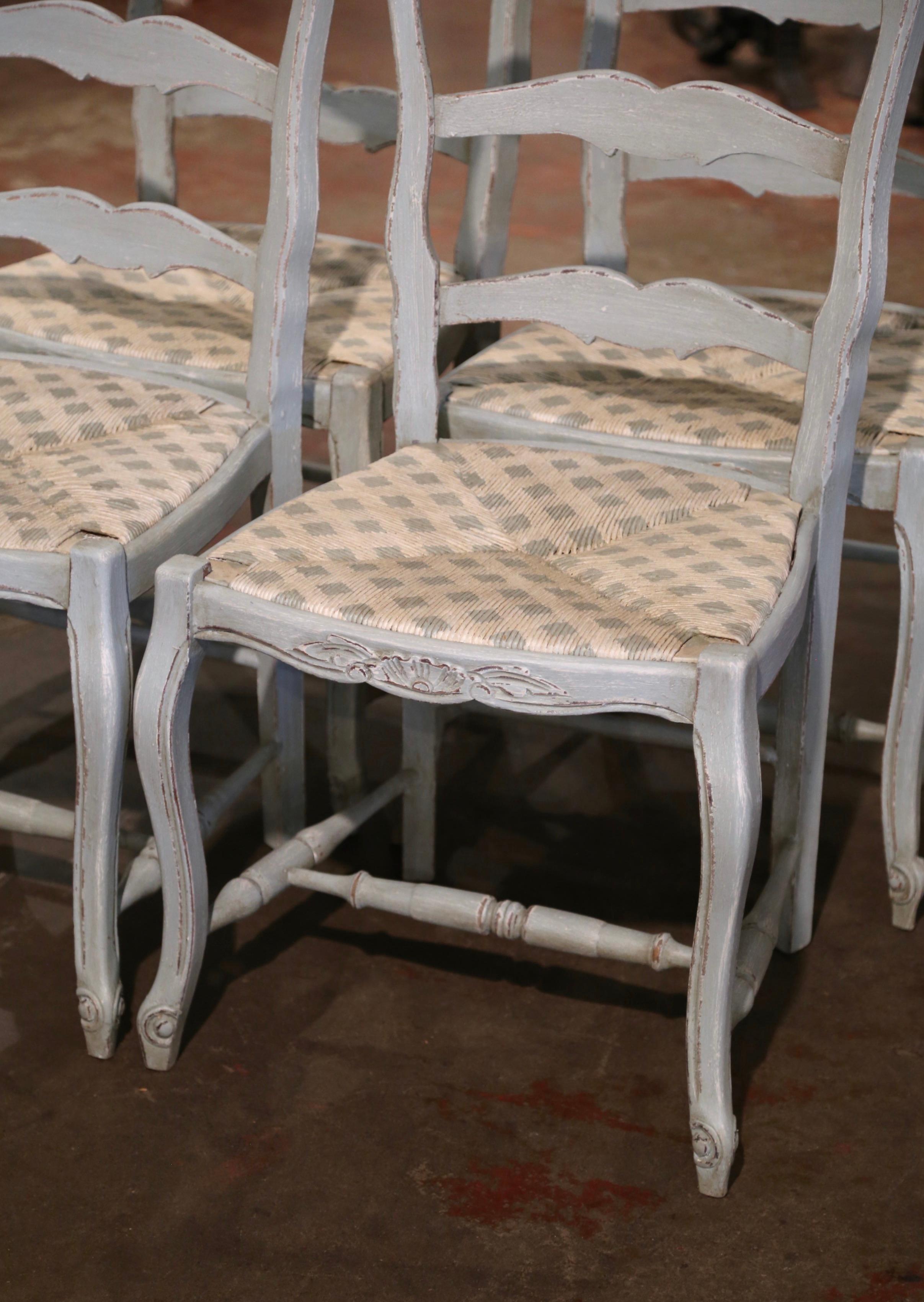 Louis XV French Carved Painted Beech Rush Seat Ladder Back Chairs, Set of 4 In Excellent Condition In Dallas, TX