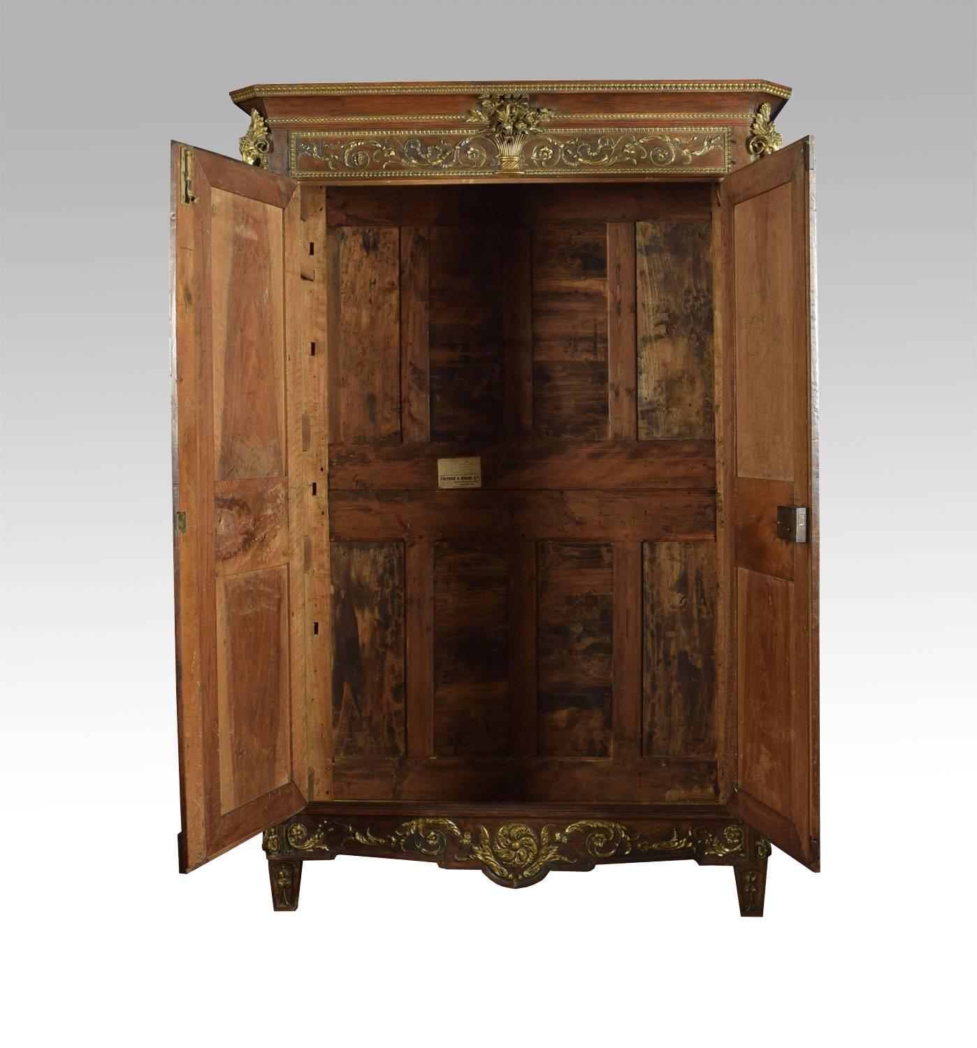 Louis XV French Walnut Armoire In Good Condition In Cheshire, GB