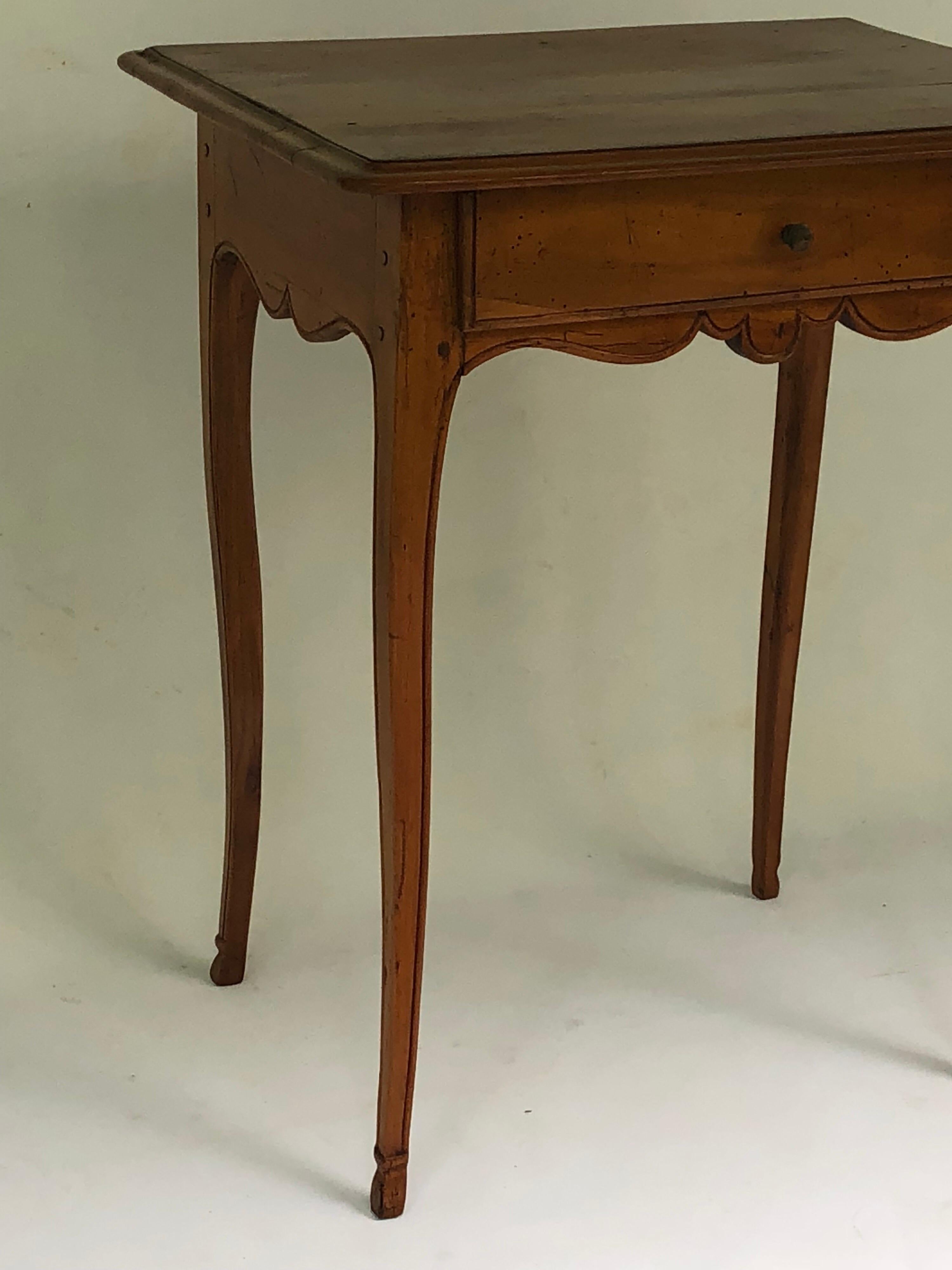 Louis XV Fruitwood Table a Ecrire In Excellent Condition In Hudson, NY