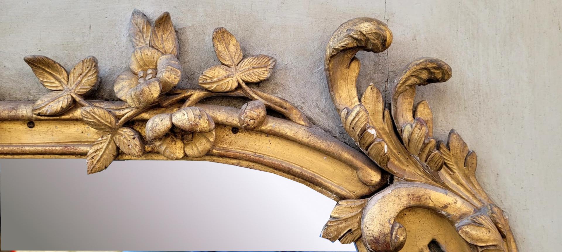 Louis XV Gilded And Carved Wooden Trumeau - 18th Century For Sale 2