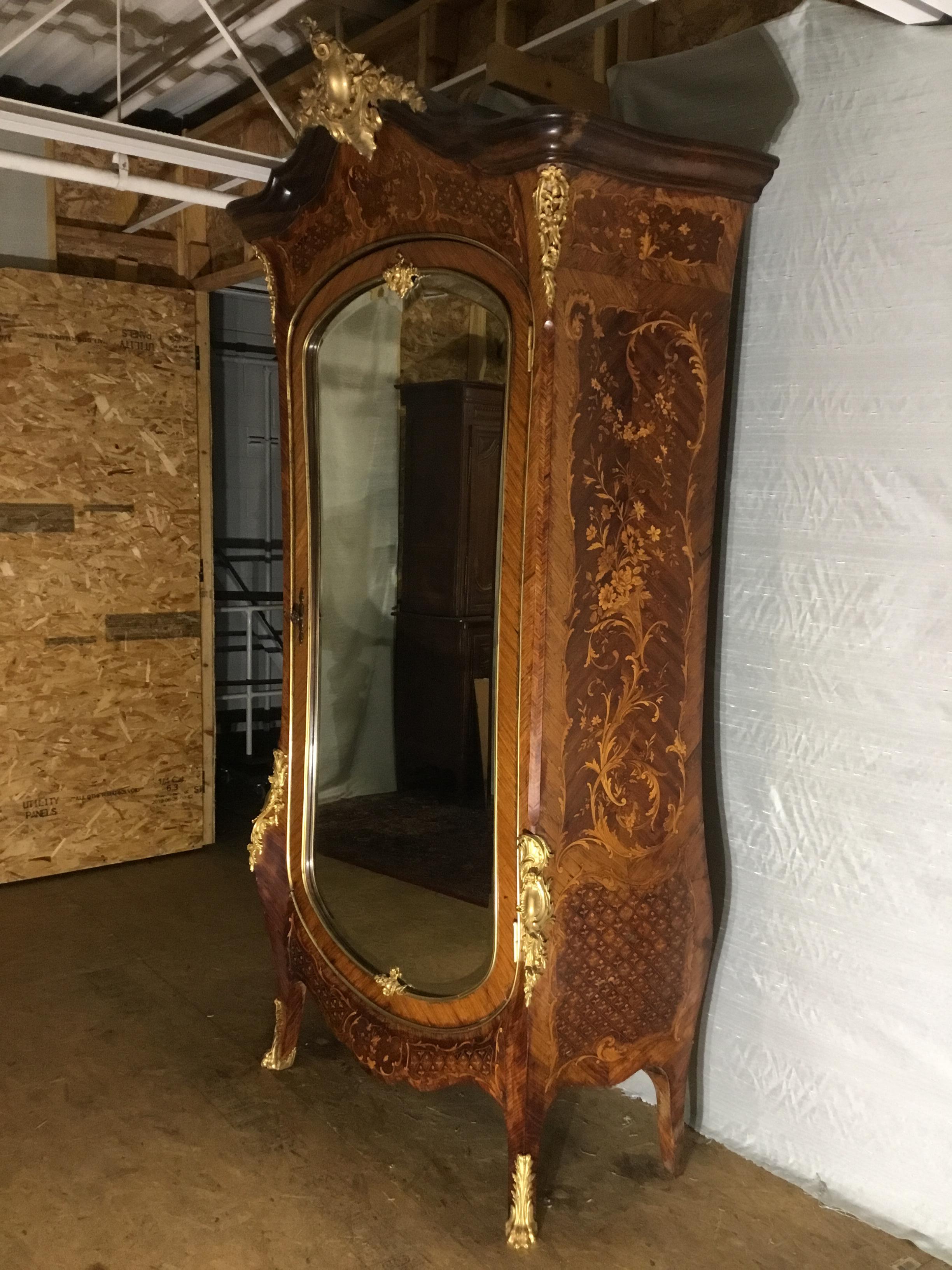 Louis XV Gilt Bronze Mounted Armoire in Kingwood In Good Condition For Sale In Clinton Twp, MI
