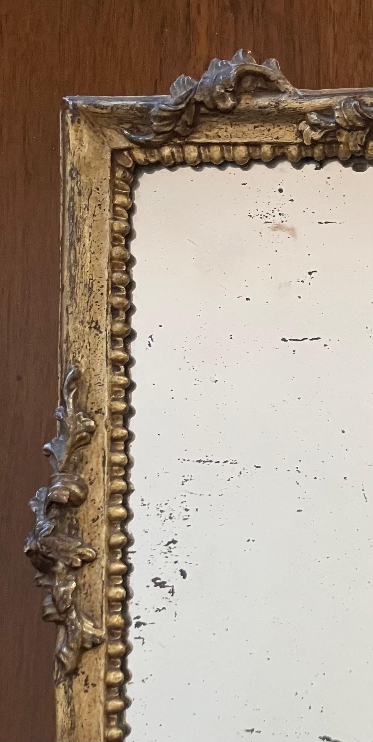 Miroir de Mercure Louis XV sculpté et doré en vente 1