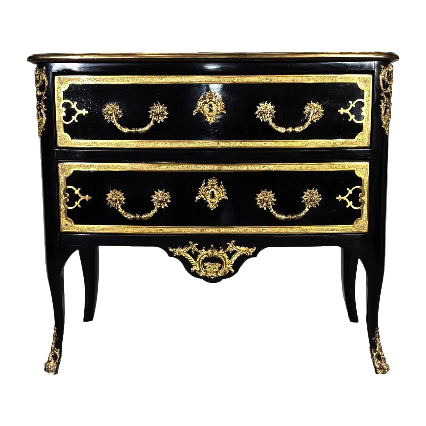 Louis XV Gilt Decorated Commode / Chest of Drawers in vendita