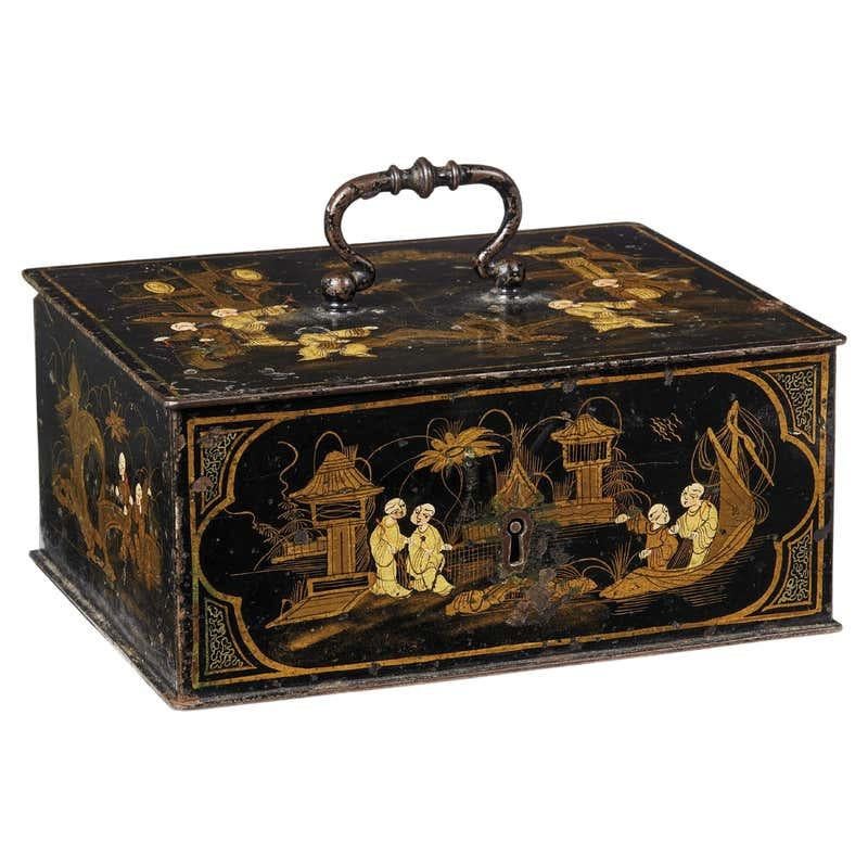 Women's or Men's Louis XV Gilt Japanned Domed Casket First Half 18th Century For Sale