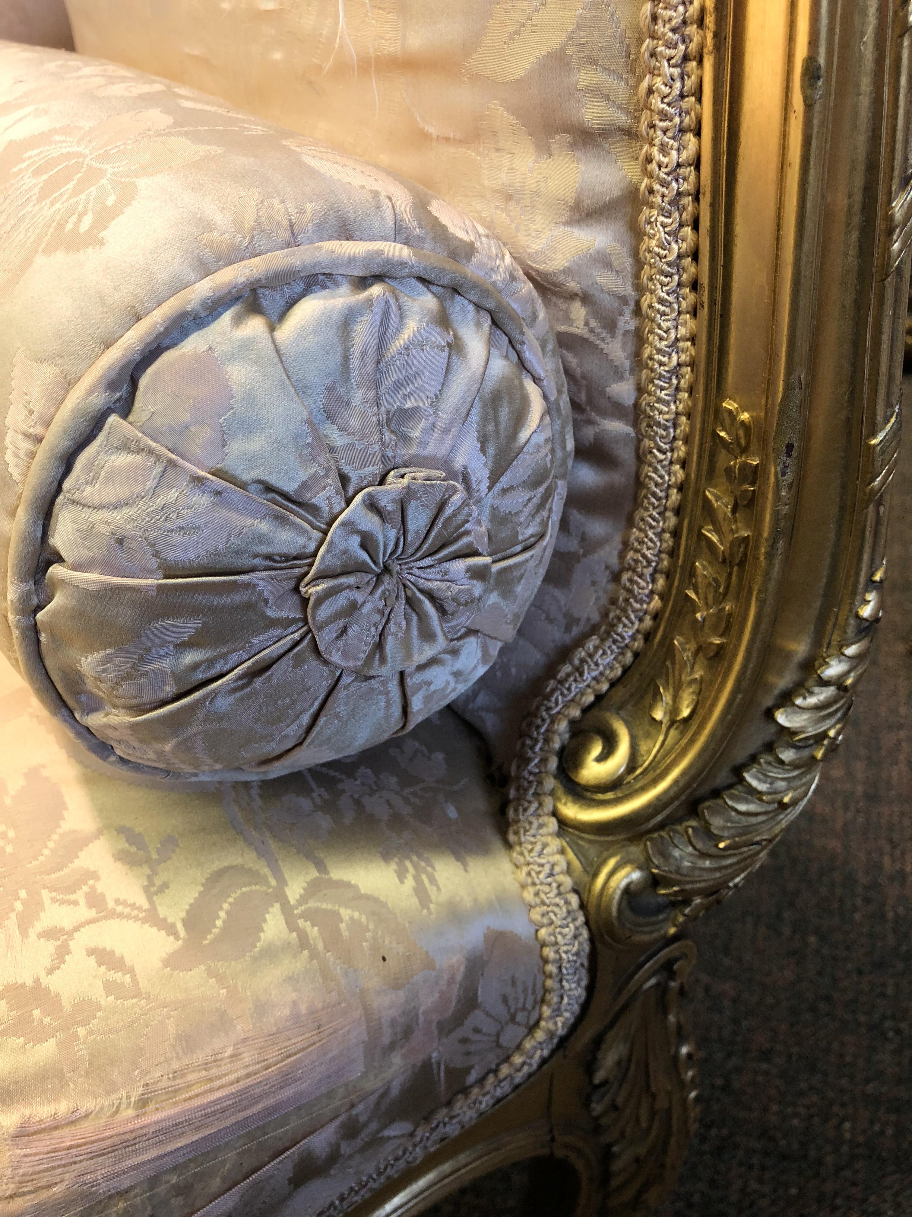 Late 19th Century Louis XV Gilt Mahogany Settee For Sale