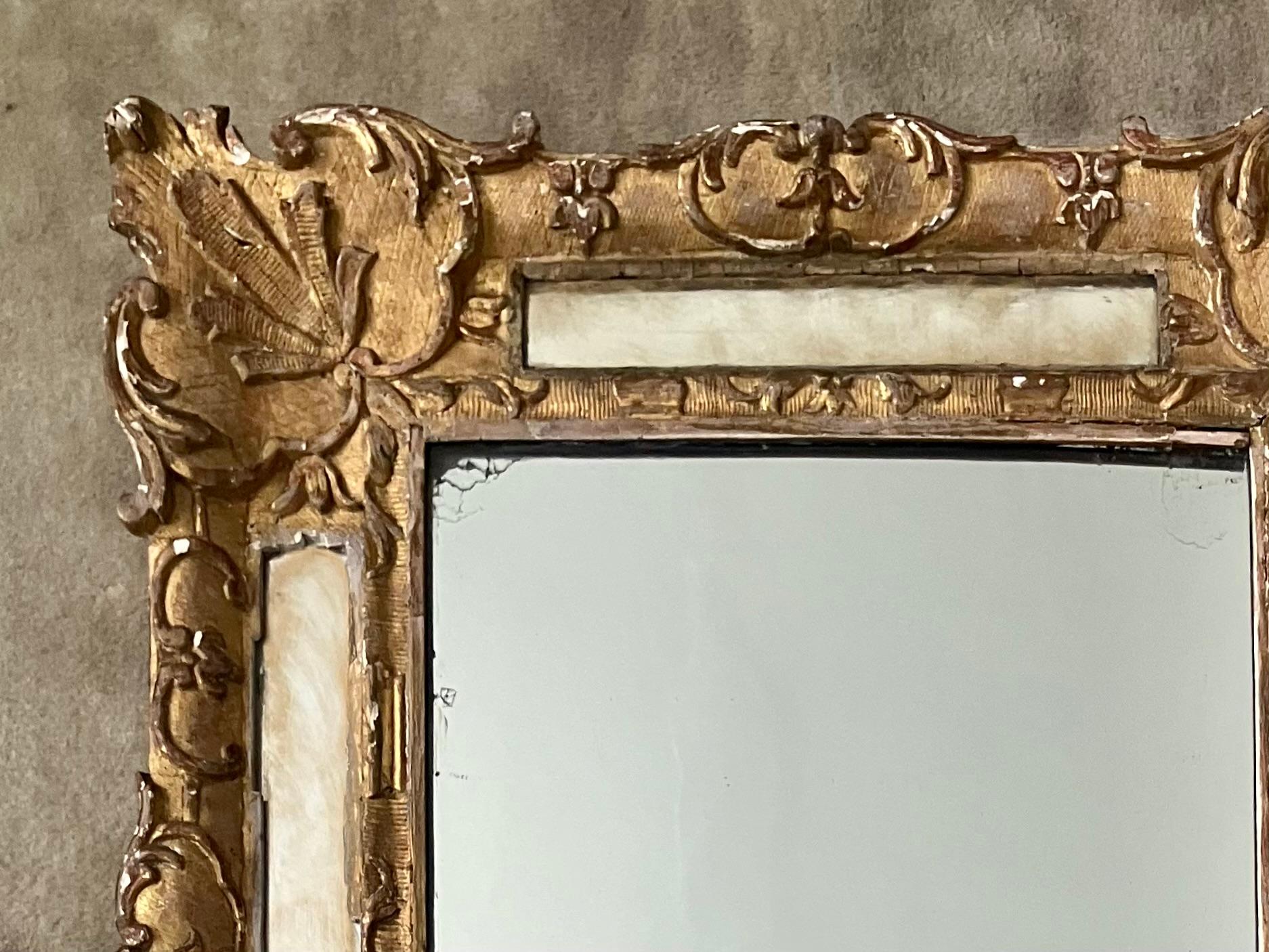 Gesso Specchio Luigi XV dorato in vendita