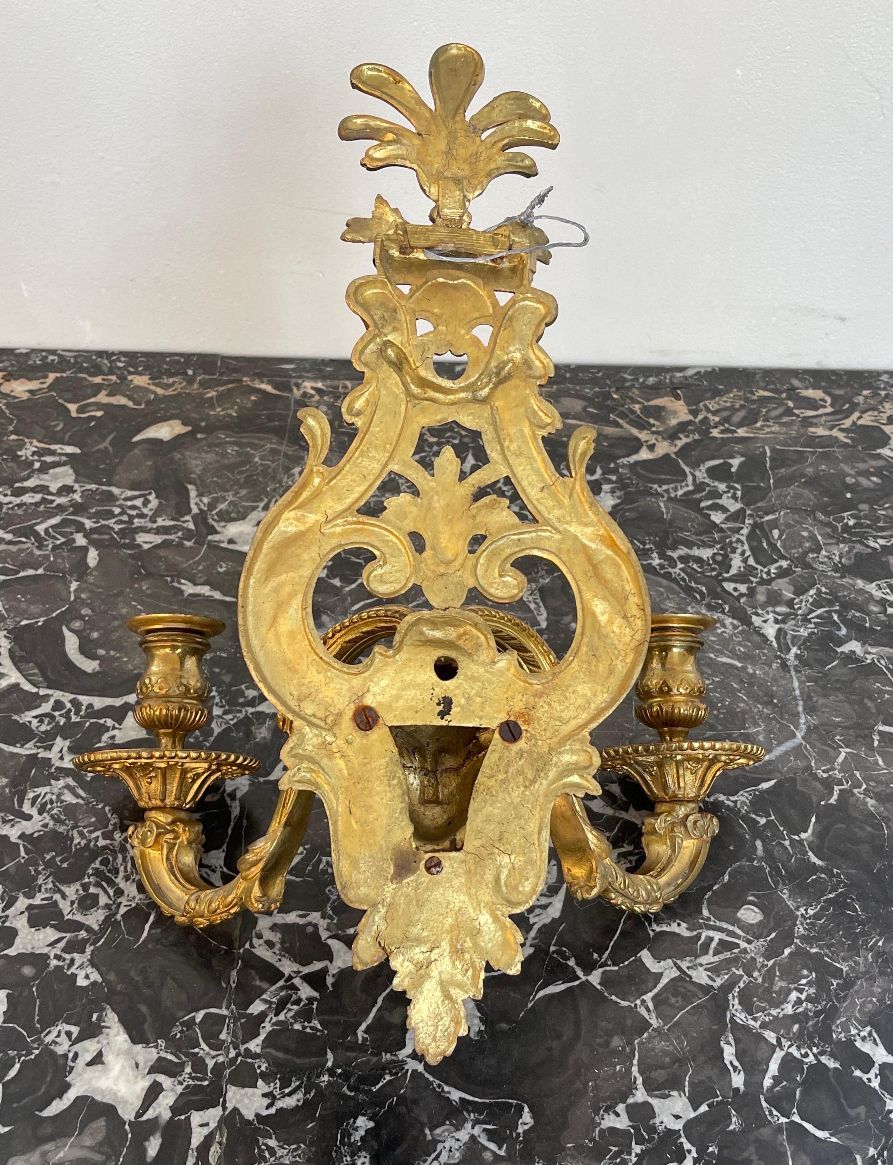 Louis XV Gold Gilt Wall Sconces  For Sale 8