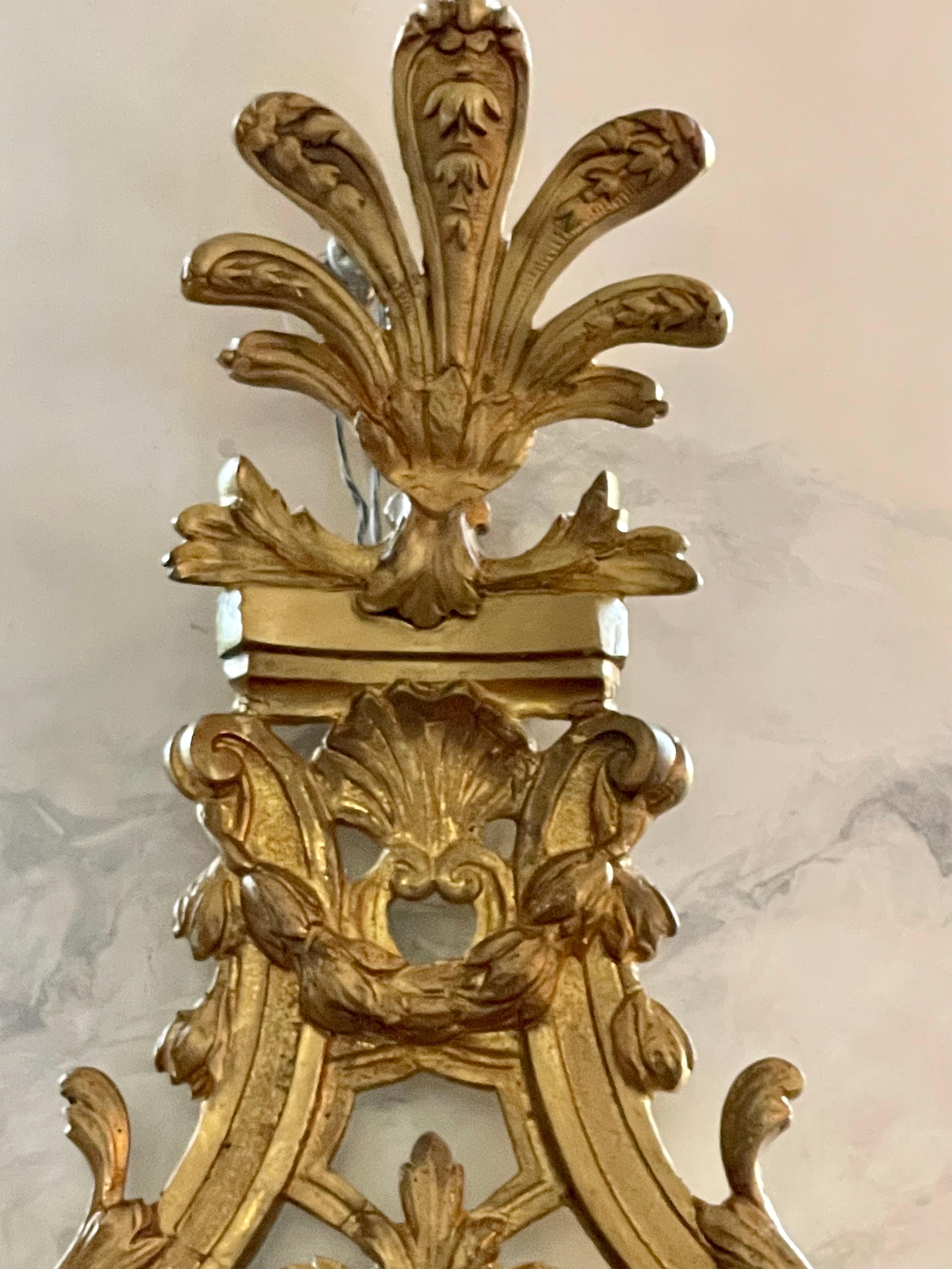 Louis XV Gold Gilt Wall Sconces  For Sale 3