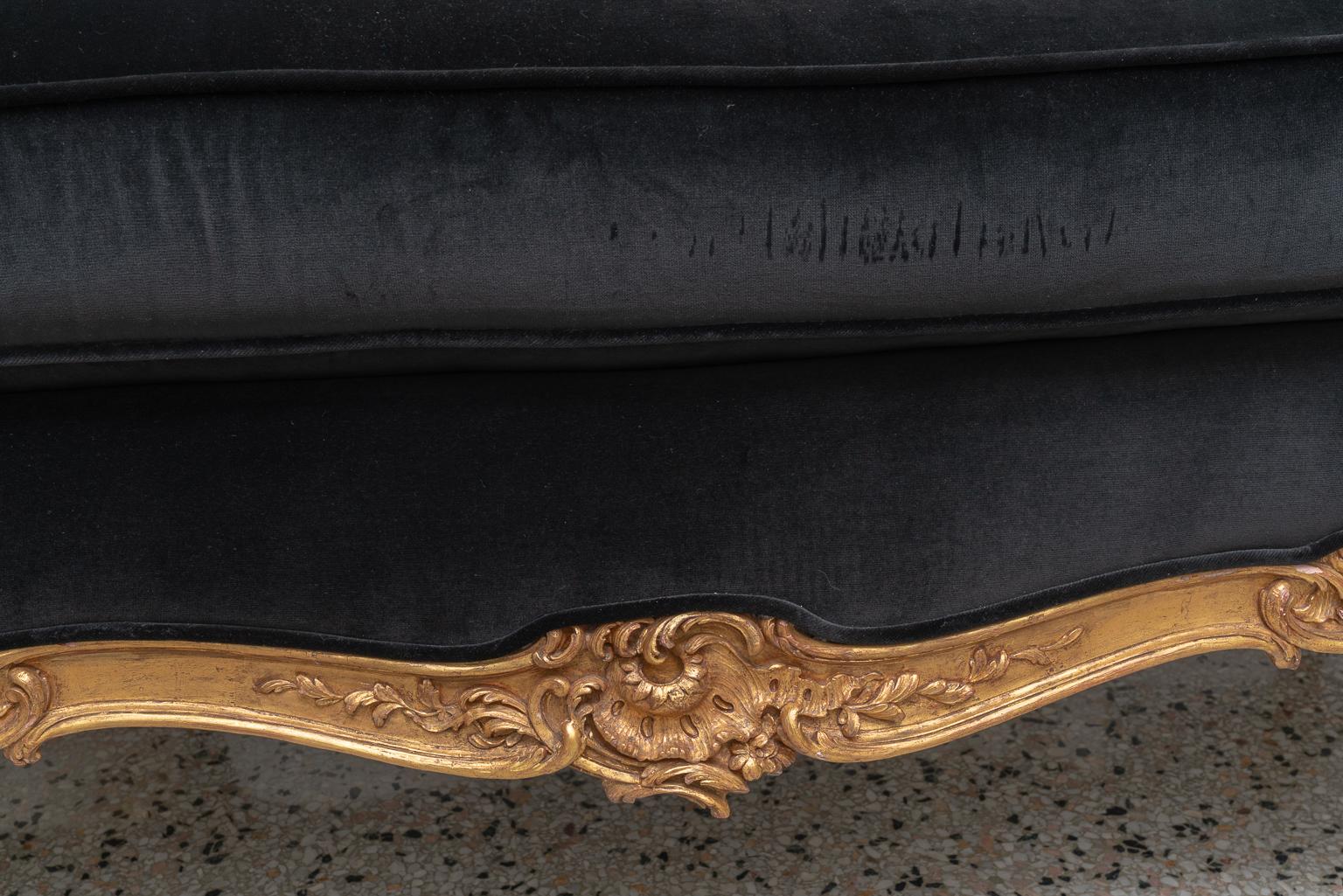 Louis XV Giltwood Chaise For Sale 5