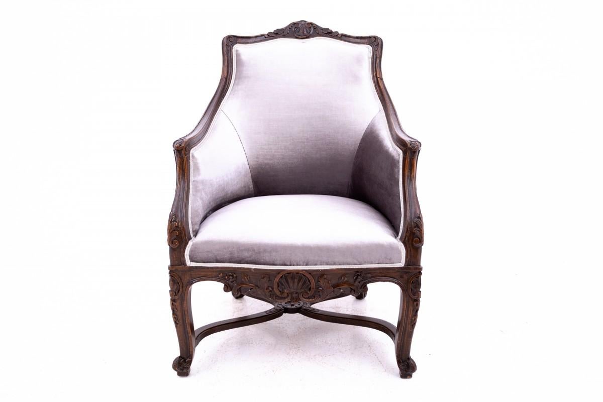 Louis XV Grey Armchairs, France, circa 1890. Restored. For Sale 4