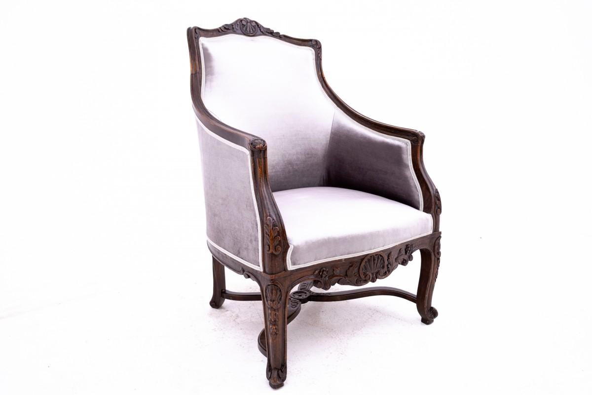 Louis XV Grey Armchairs, France, circa 1890. Restored. For Sale 2
