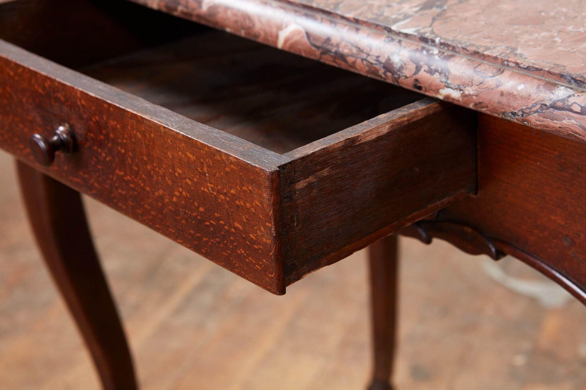 Table à pied en sabot Louis XV en vente 3