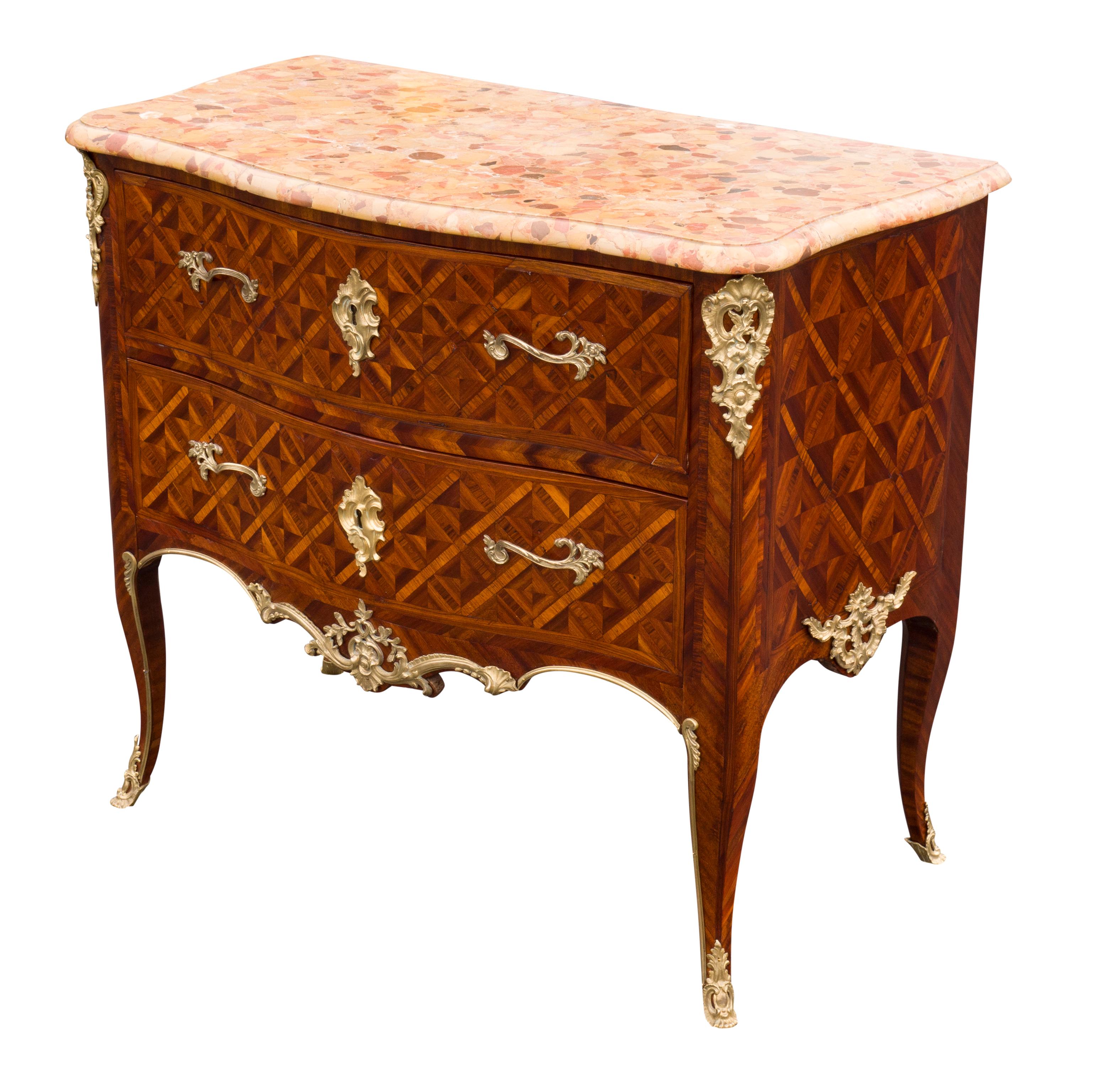 Louis XV Kingwood And Parquetry Commode In Good Condition For Sale In Essex, MA