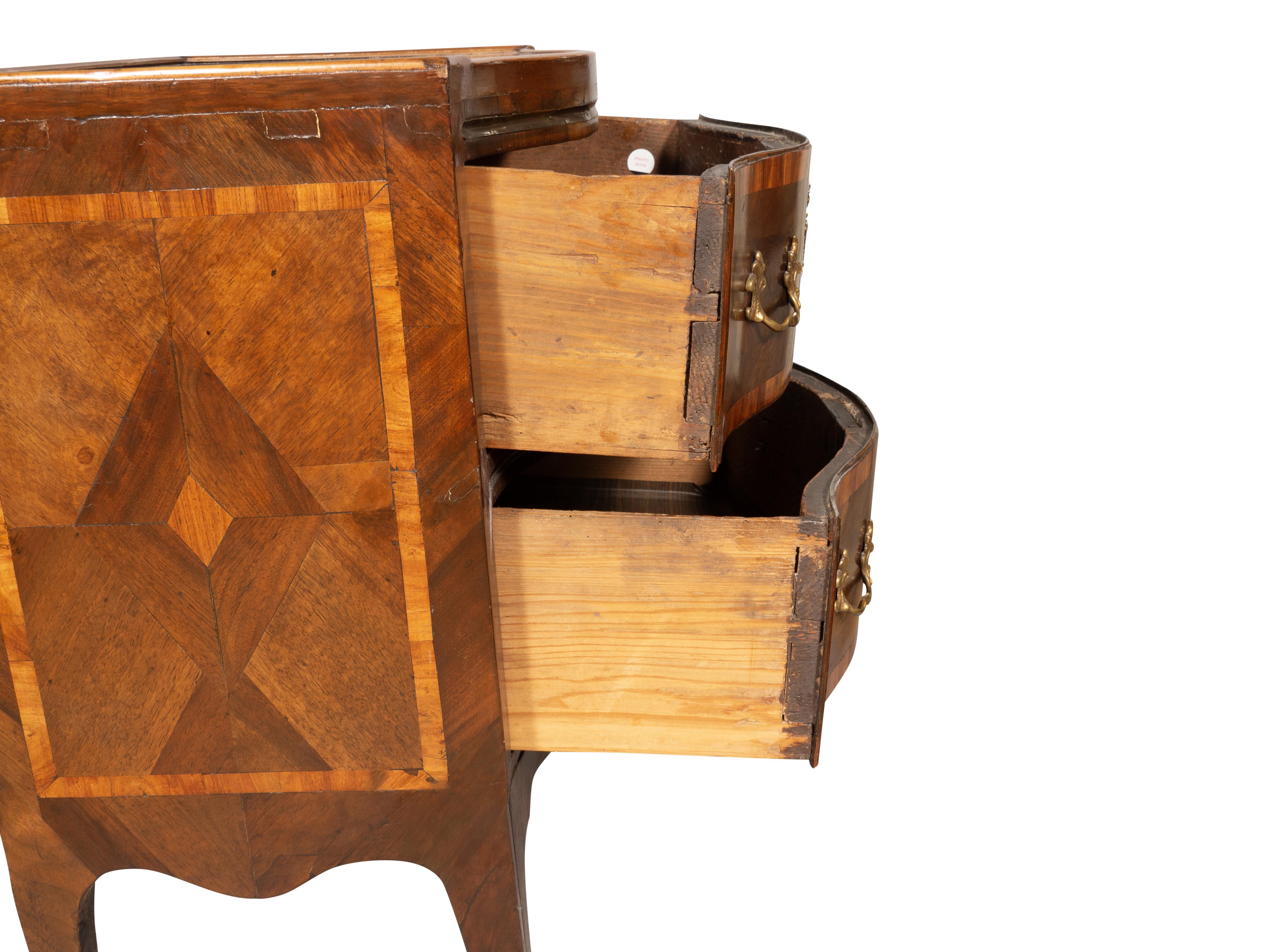 Commode in legno di Re Luigi XV in vendita 8