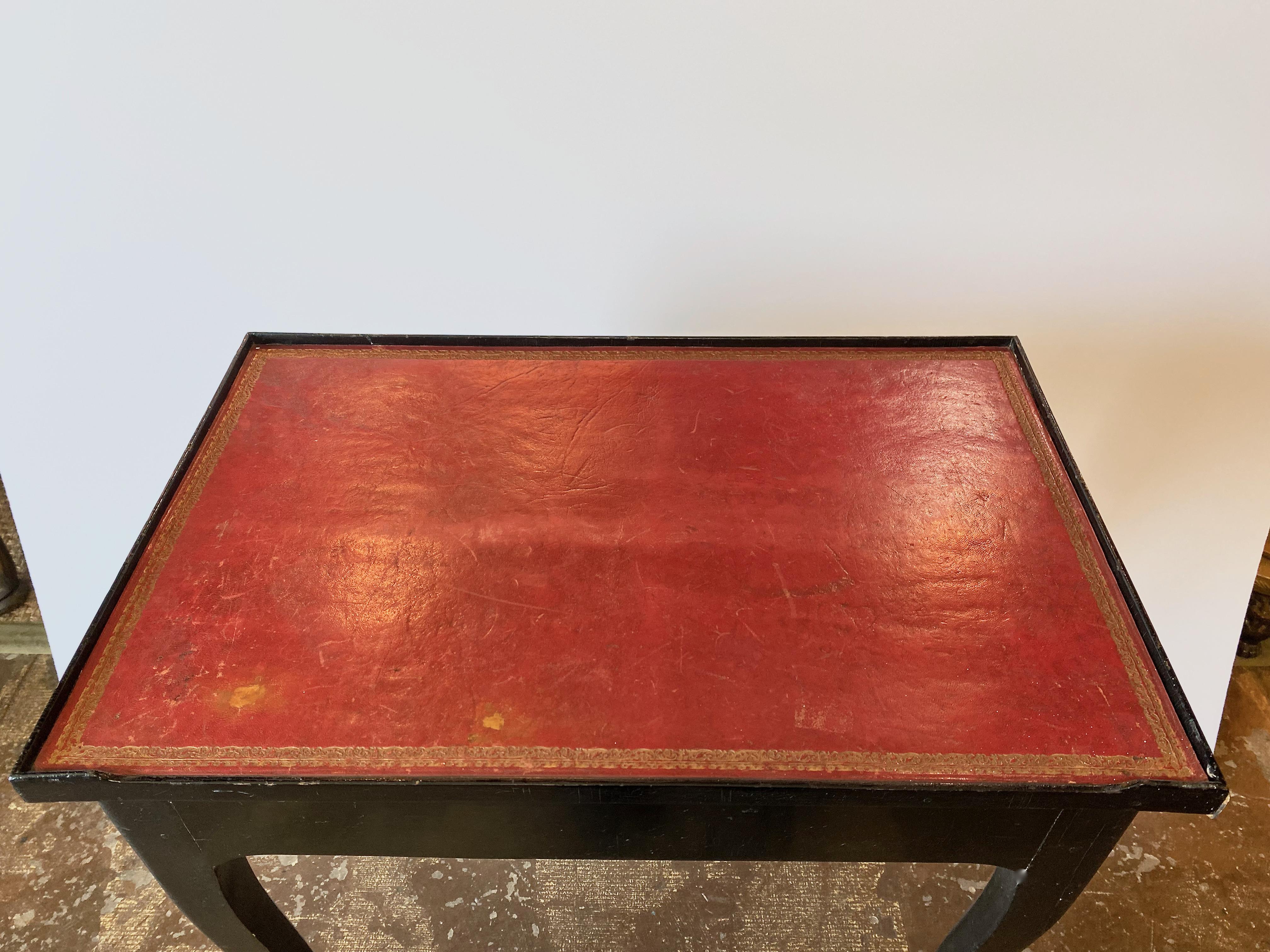 French Louis XV Lacquered End Table For Sale