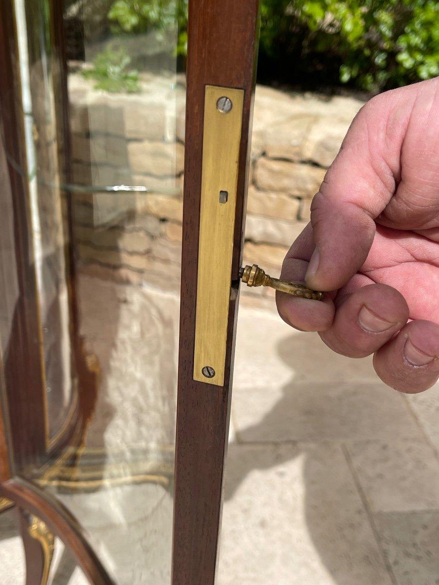Vitrina in stile Luigi XV / Luigi XVI con bronzo - XIX secolo in vendita 5
