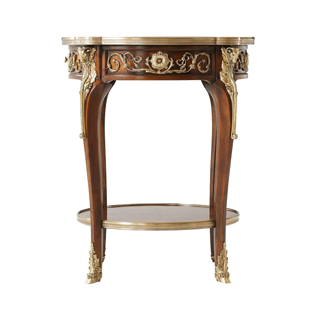 Table à lampe en acajou Louis XV Neuf - En vente à Westwood, NJ