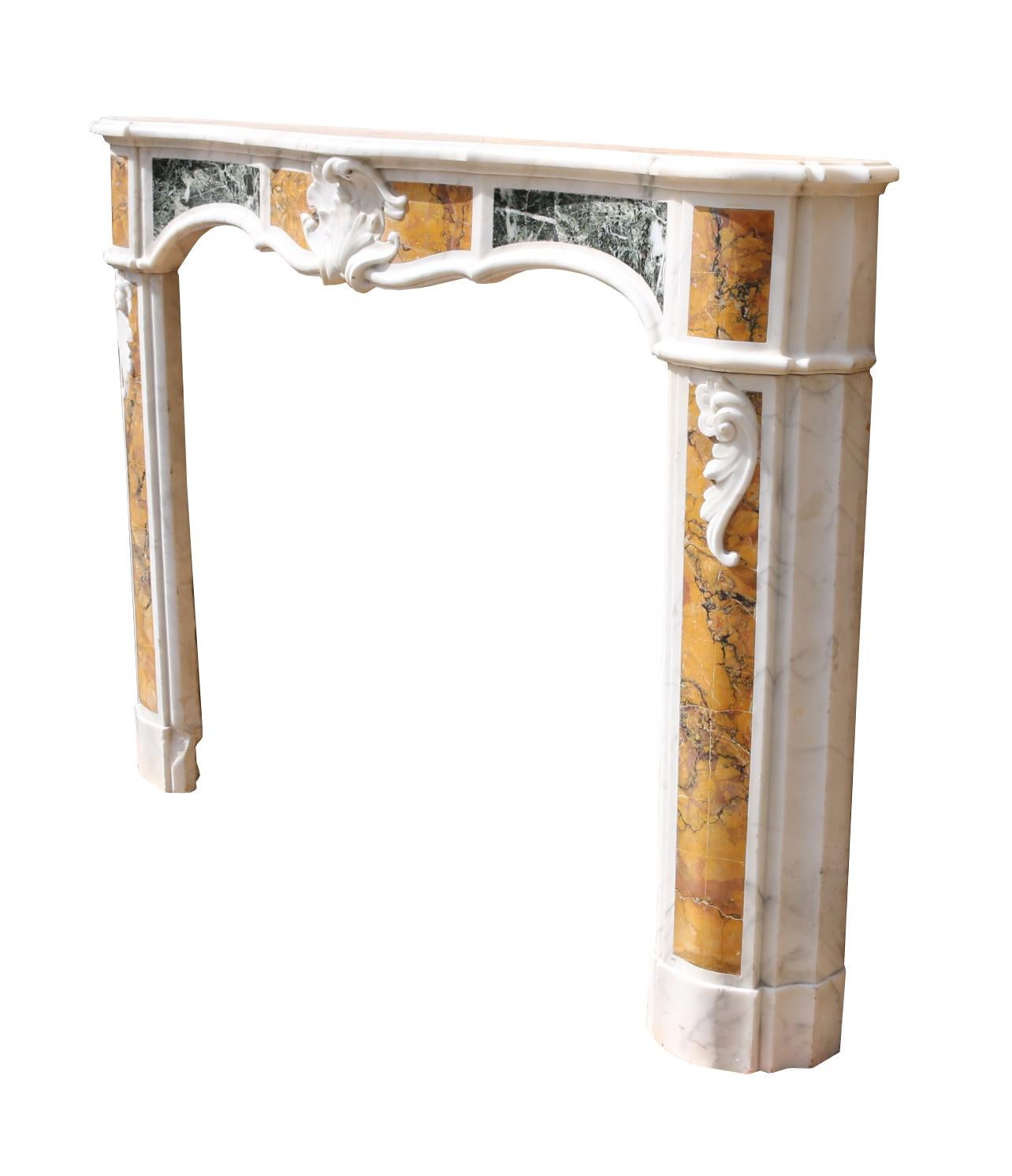 Cheminée en marbre de style Louis XV, vers 1770 Bon état - En vente à Wormelow, Herefordshire
